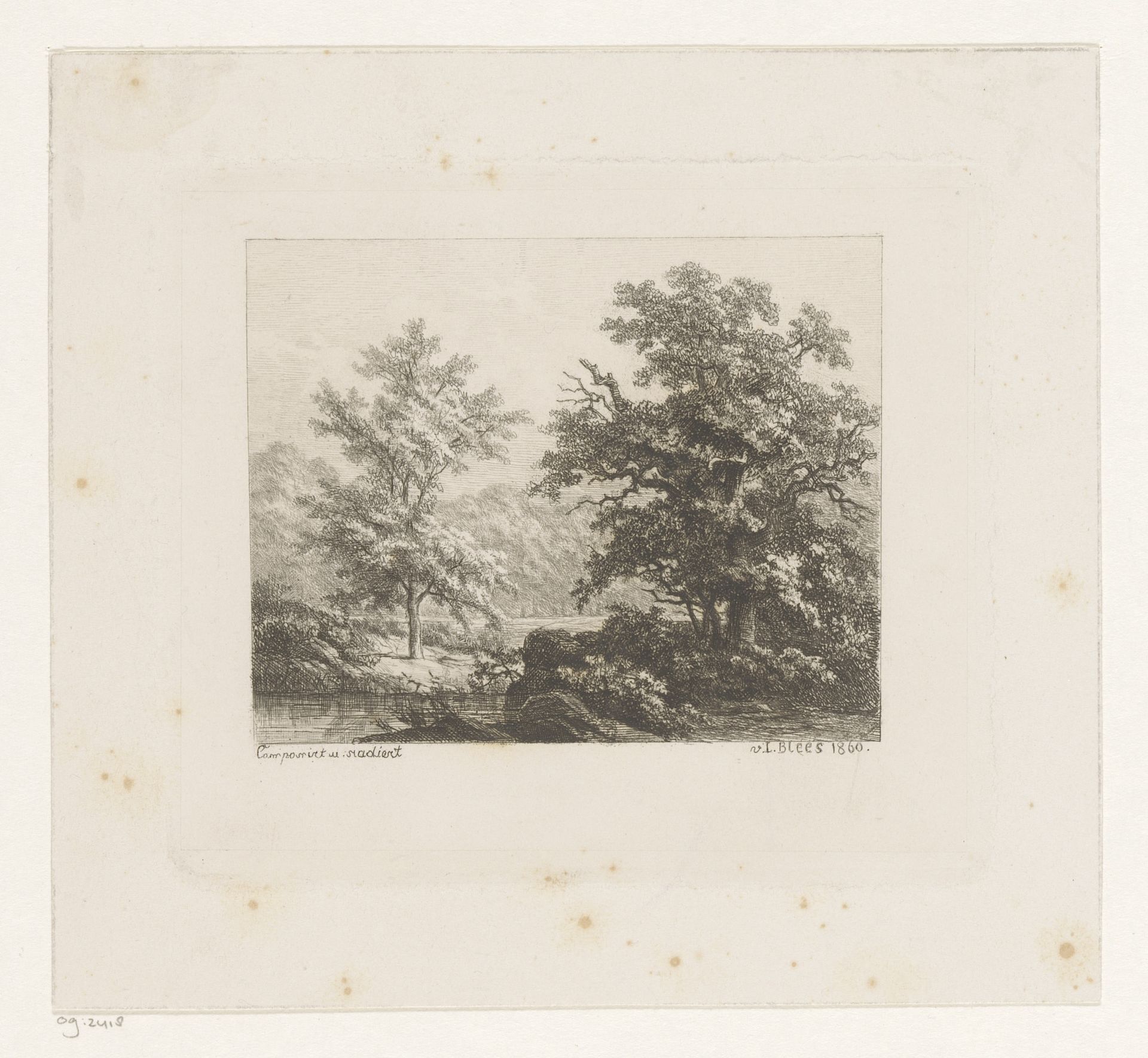 Bosgezicht met links een waterpartij voor een alleenstaande boom by Joseph Hubert Blees