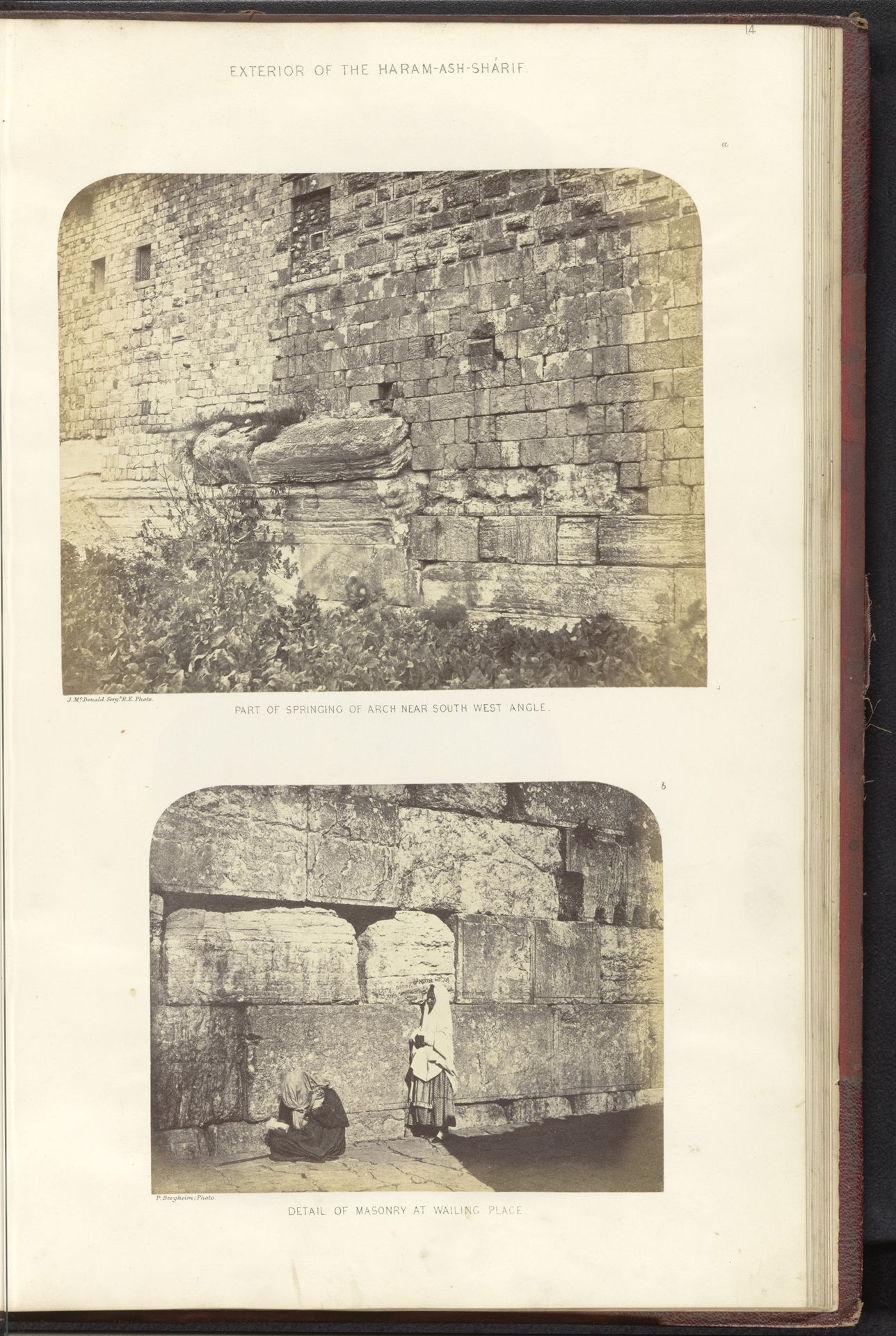 Gezicht op een deel van de muur bij de zuidwestelijke hoek van de Tempelberg en een gezicht op het metselwerk van de Klaagmuur, in Jeruzalem by James McDonald