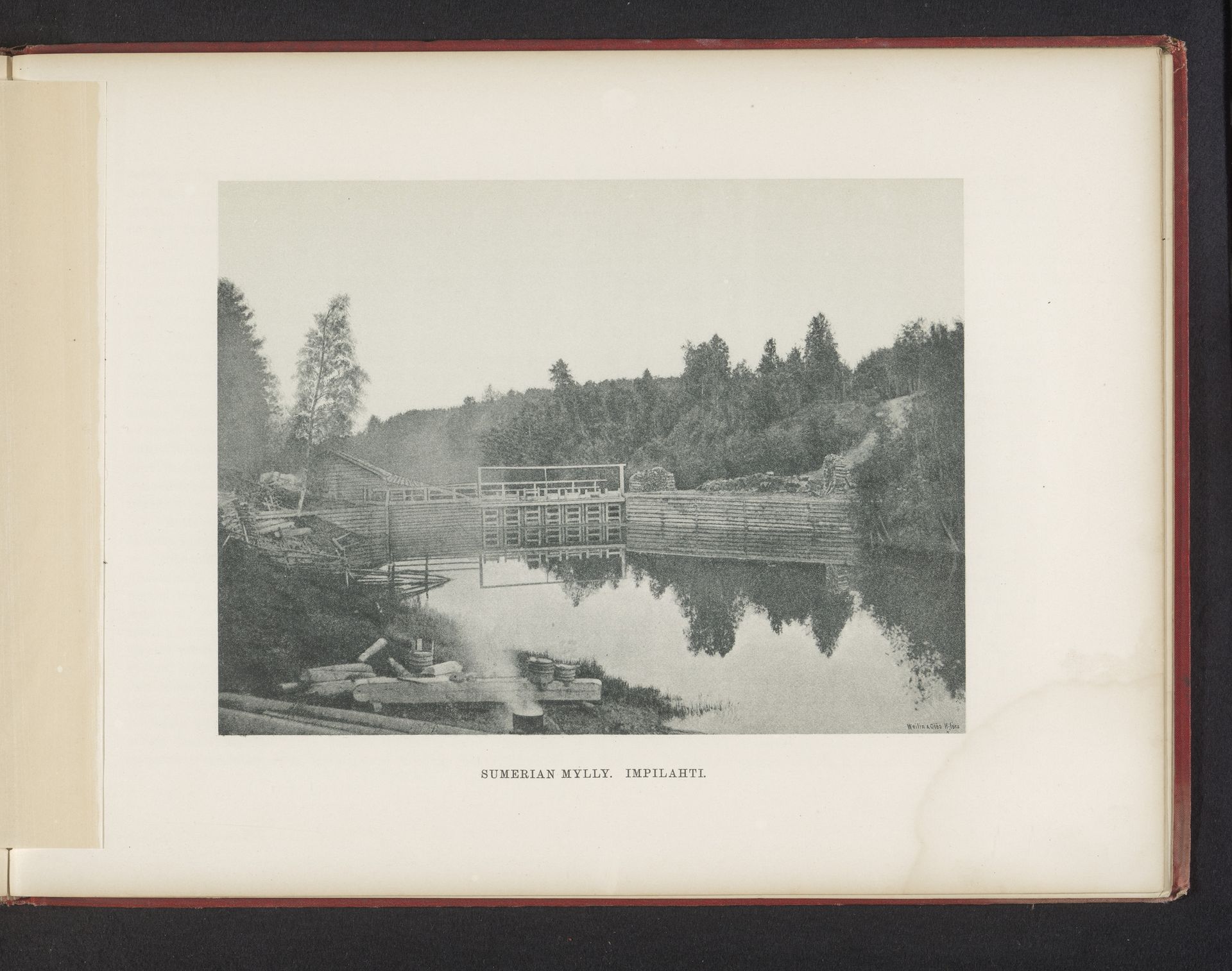 Gezicht op waterwerken in een rivier by Impi Backman