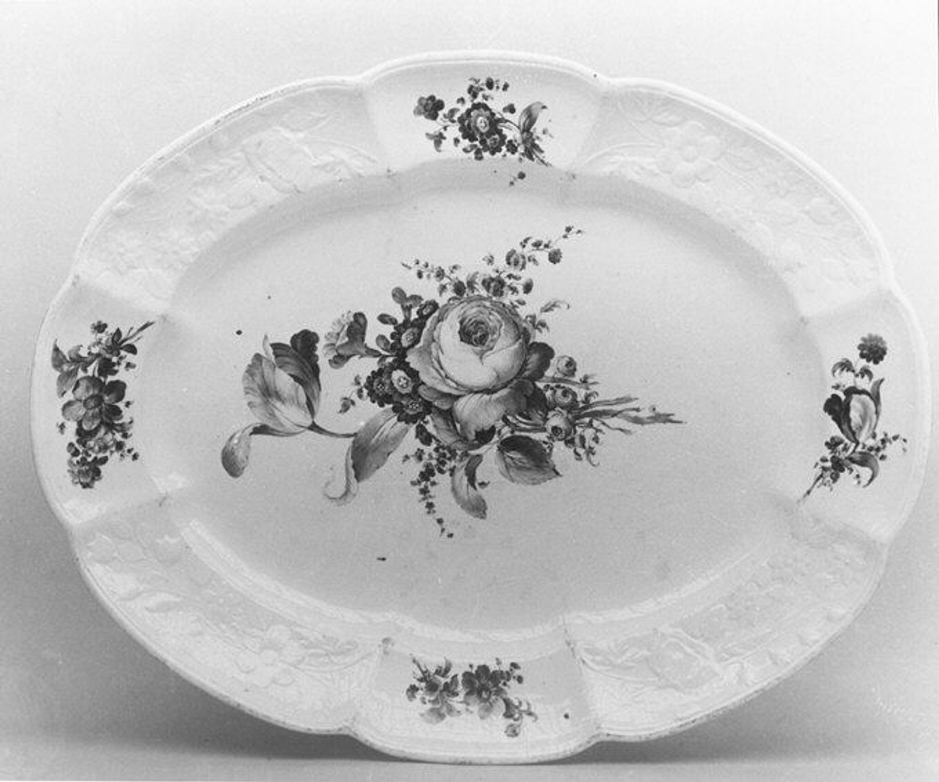 Platter by Höchst Manufactory