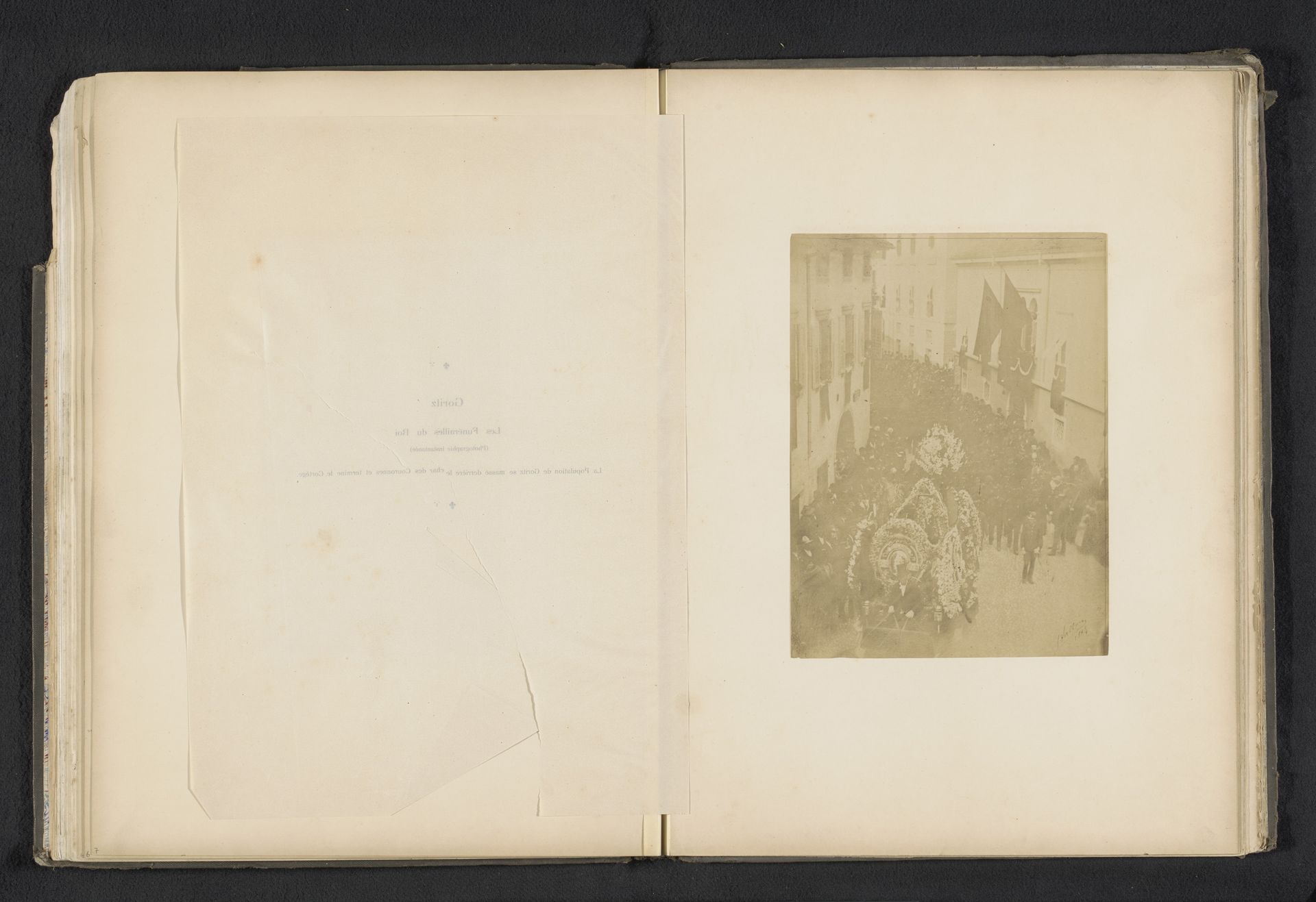 Begrafenisstoet van Henri d'Artois by A. Vallois