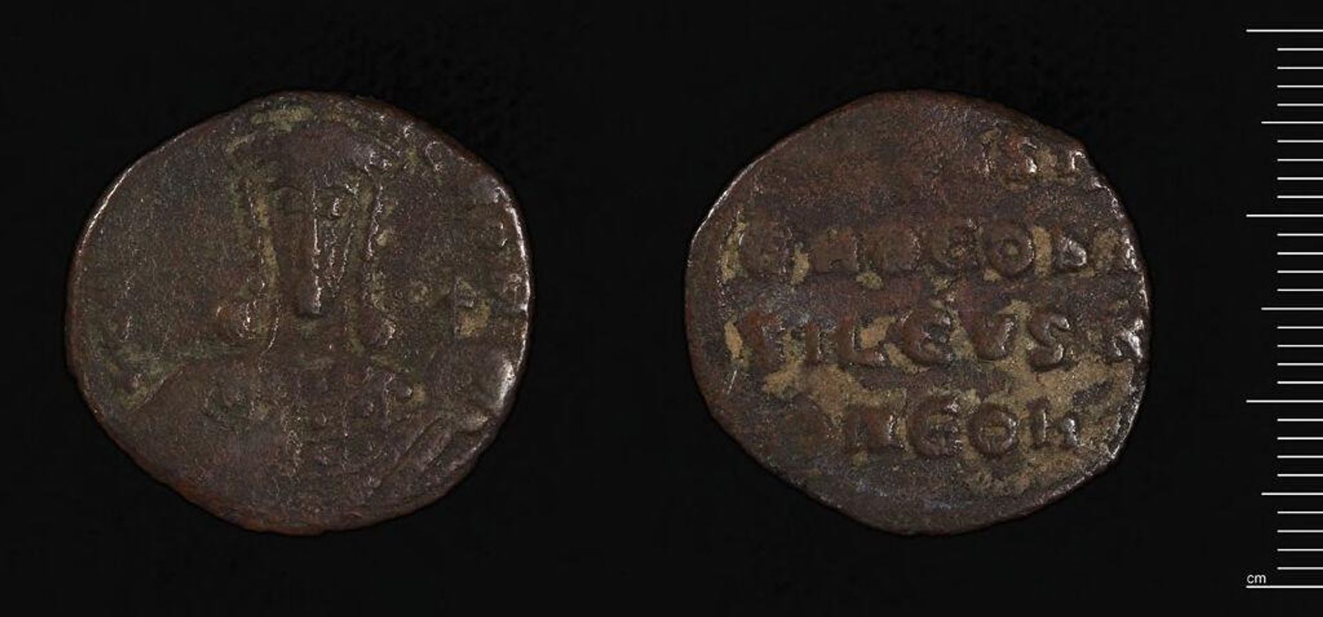 Follis of Constantine VII, Constantinople by Constantine VII