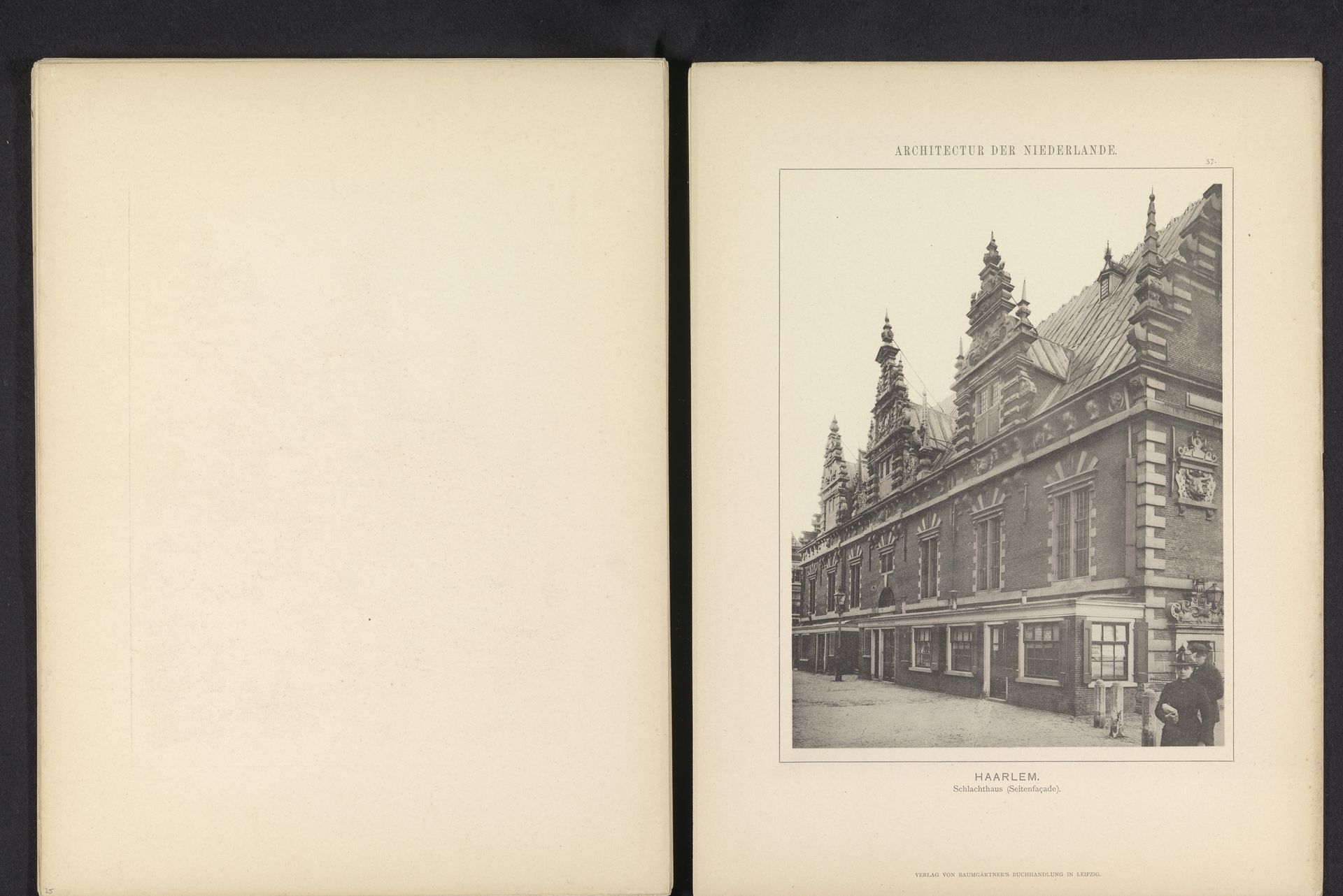 Gezicht op de Vleeshal in Haarlem by Anonymous
