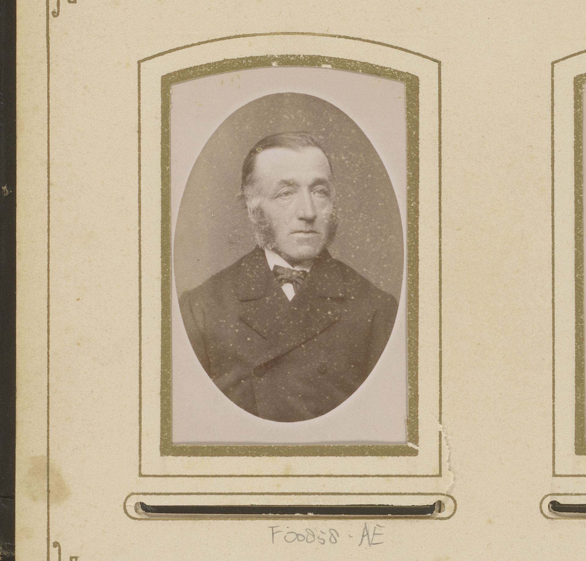 Portret van een man met bakkebaarden by C. van der Aa & J. Chrispijn