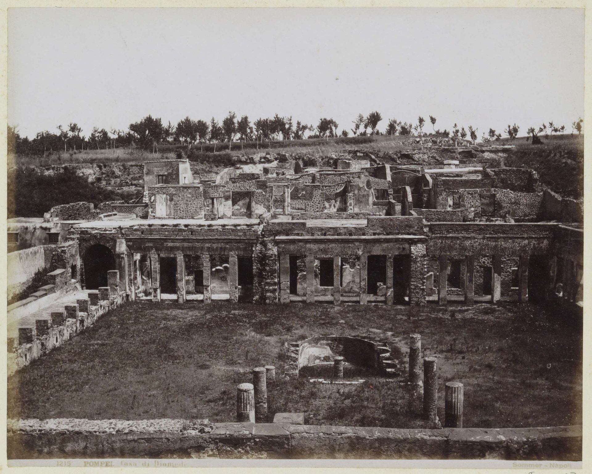Huis van Diomedes in Pompeï by Giorgio Sommer