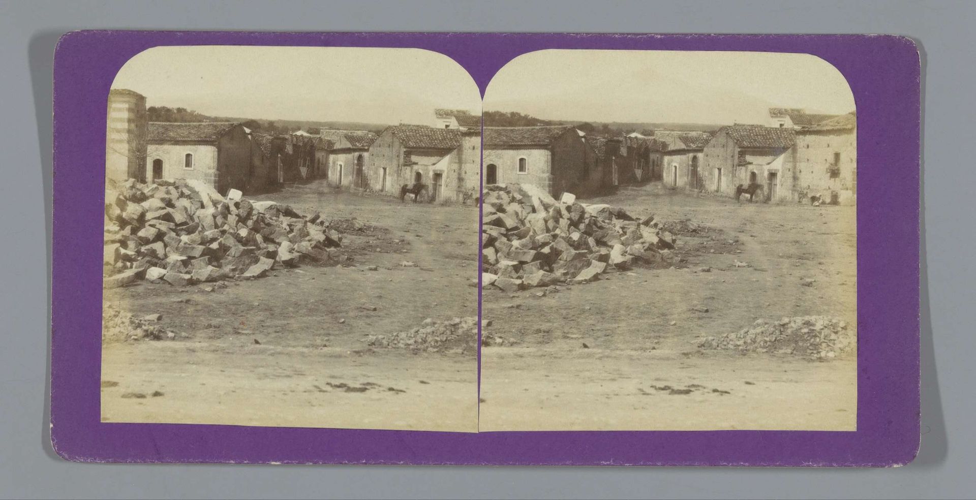 Gezicht op een dorpsstraat aan de voet van de Etna by Jean Andrieu