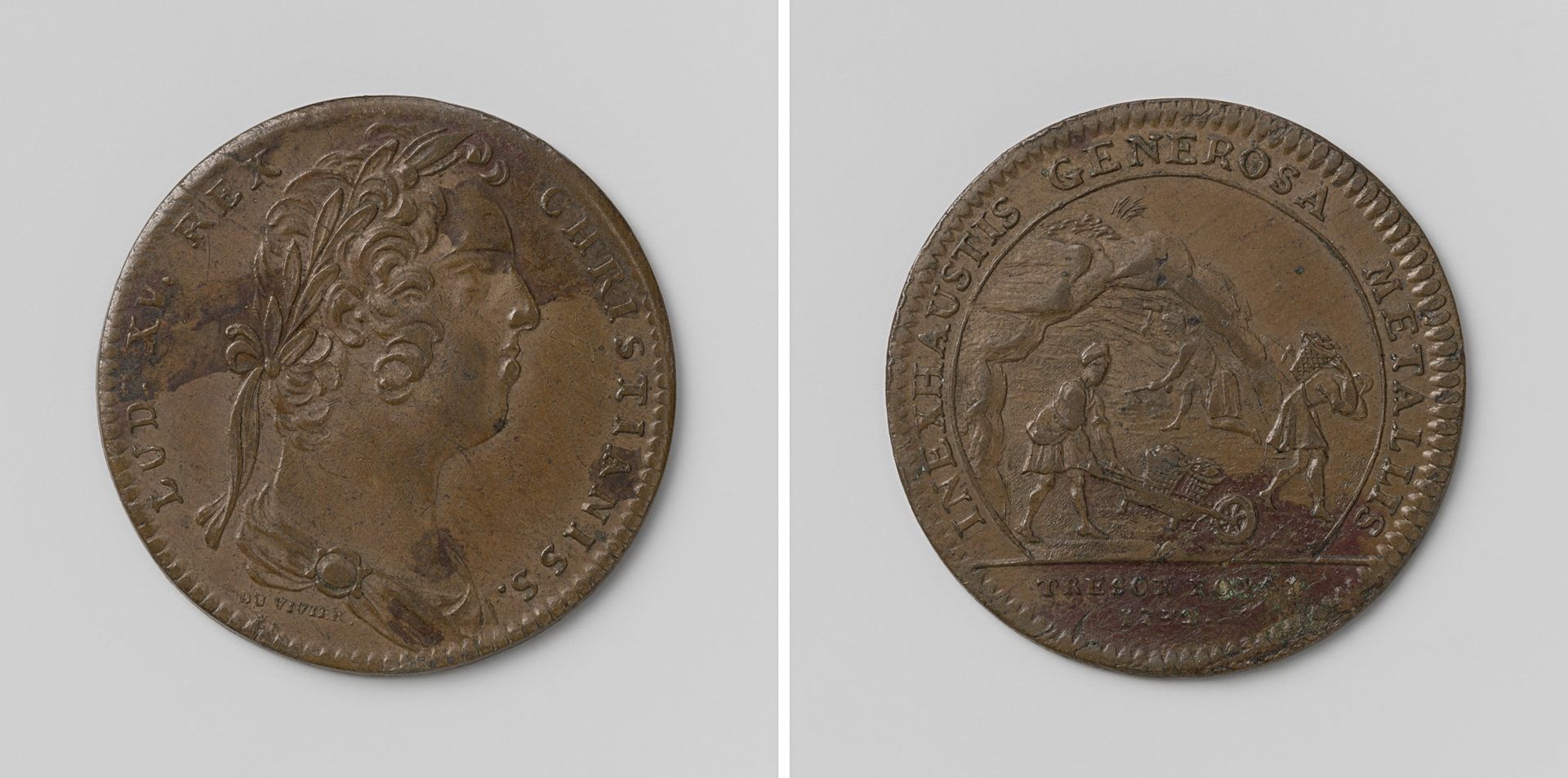 Lodewijk XV, koning van Frankrijk, rekenpenning geslagen op last van de koninklijke schatkamer by Jean Duvivier