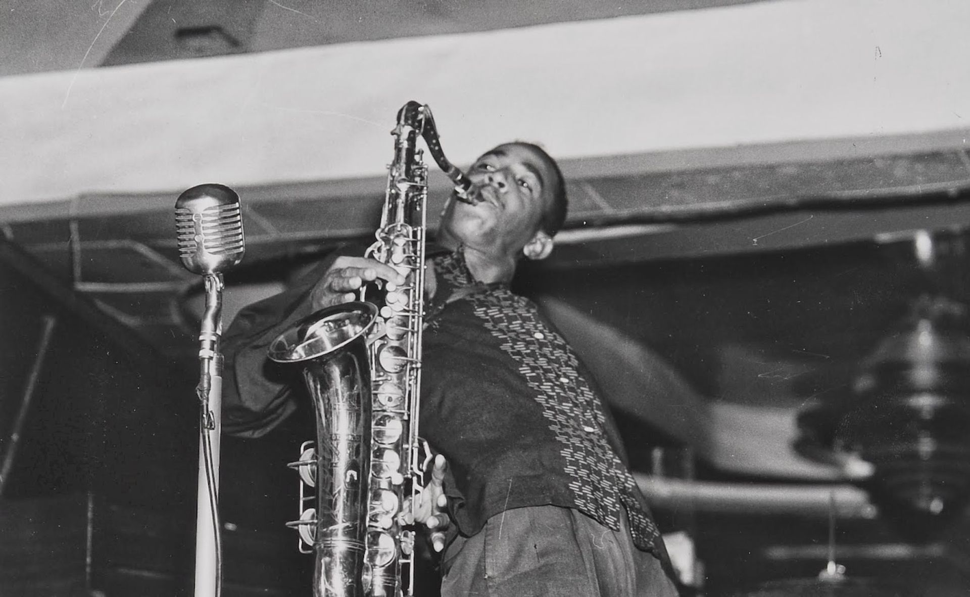 Saxofonist by Ralston Crawford