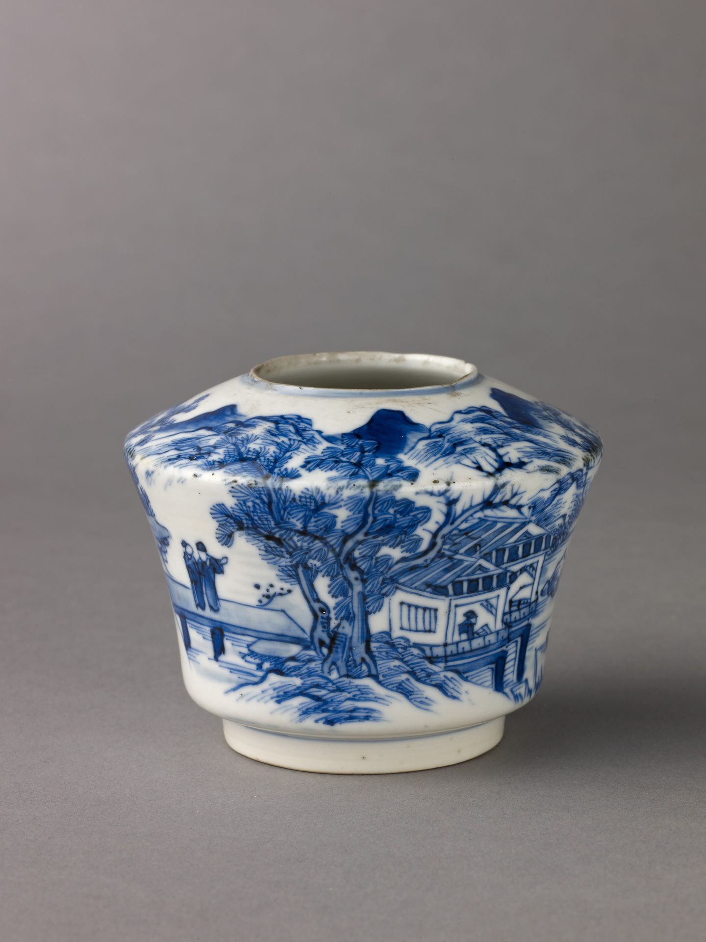 Water coupe by Chinese