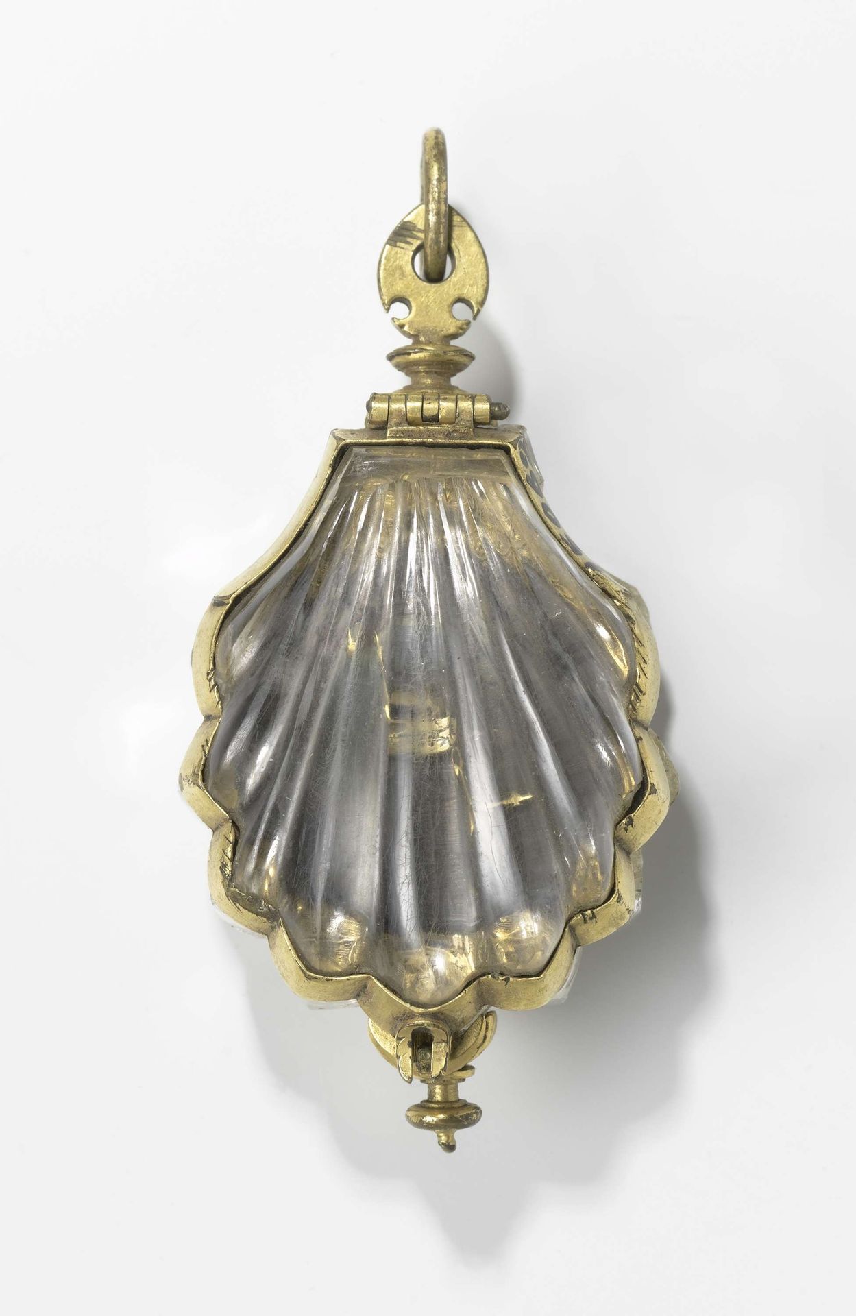 Shell-shaped Watch by Guillaume Nourrisson