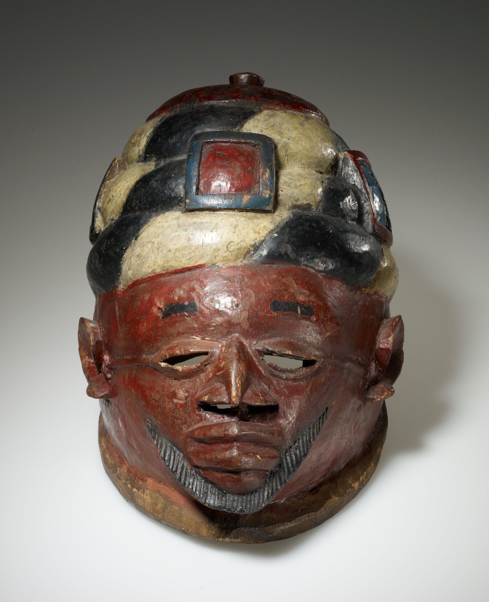 Gelede mask by Yoruba