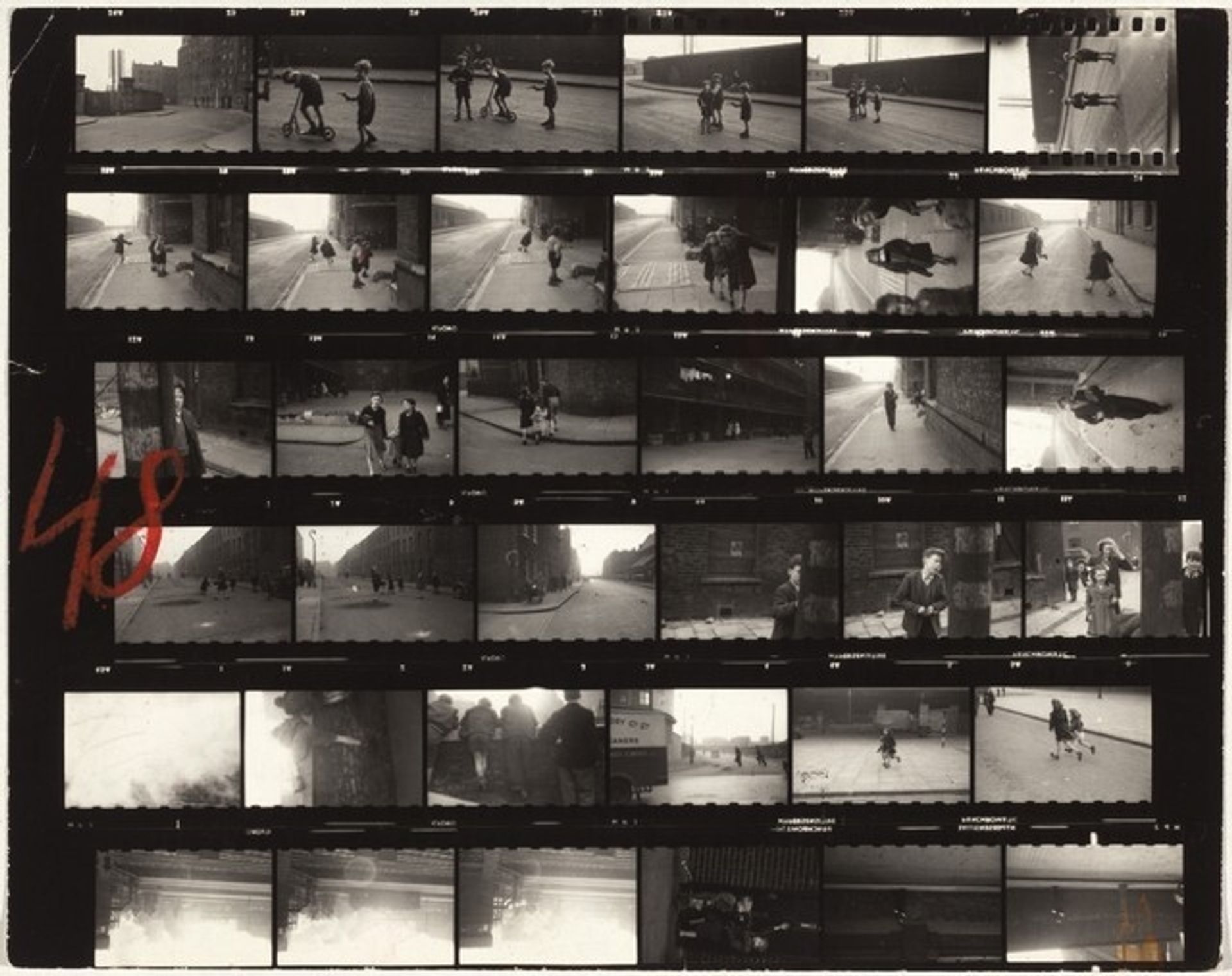 London 48 by Robert Frank