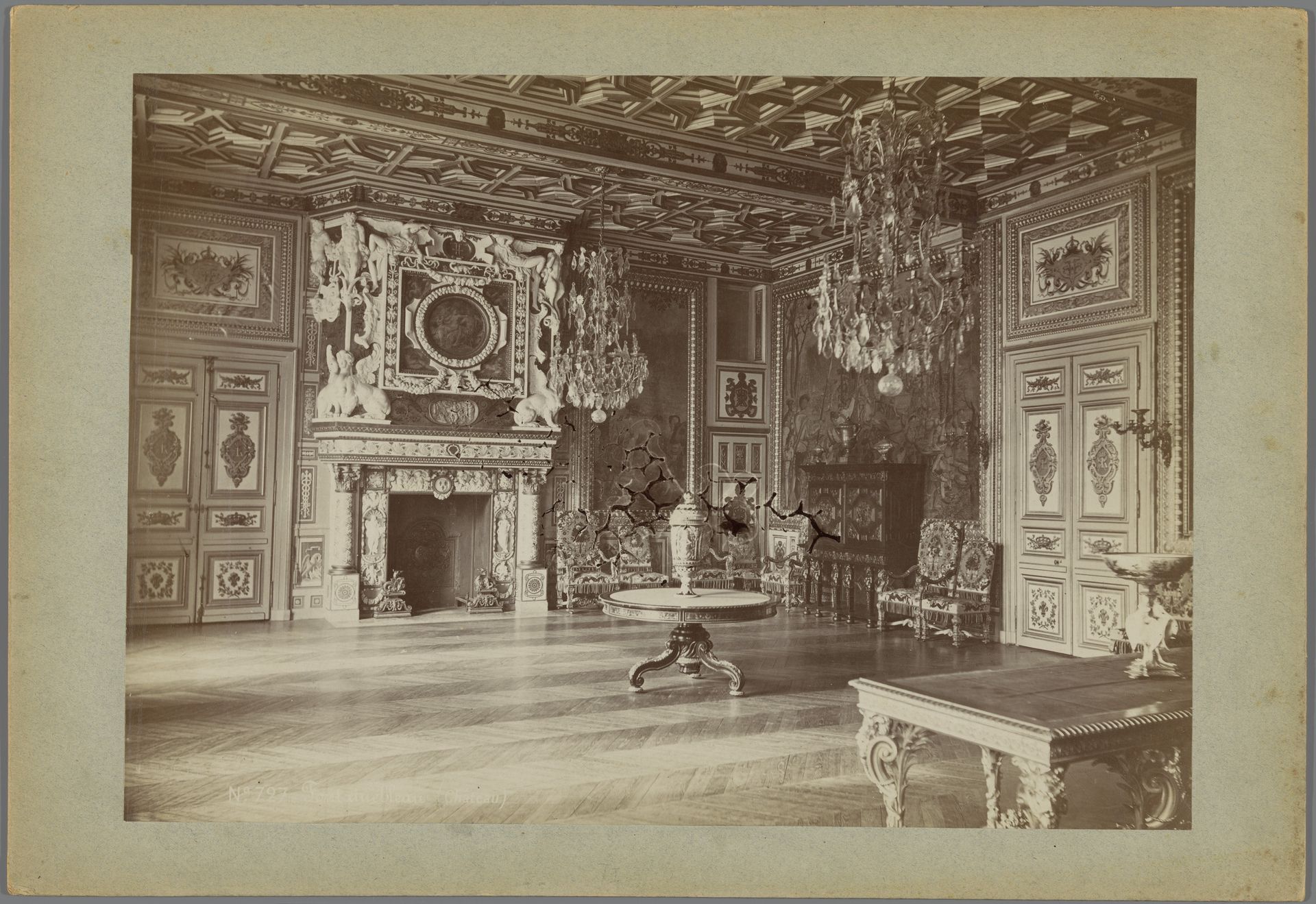 Interieur van het Paleis van Fontainebleau by Médéric Mieusement