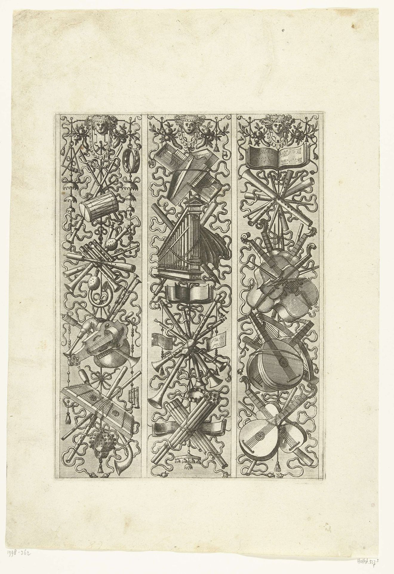 Drie verticale trofeeën met muziekinstrumenten by Johannes of Lucas van Doetechum