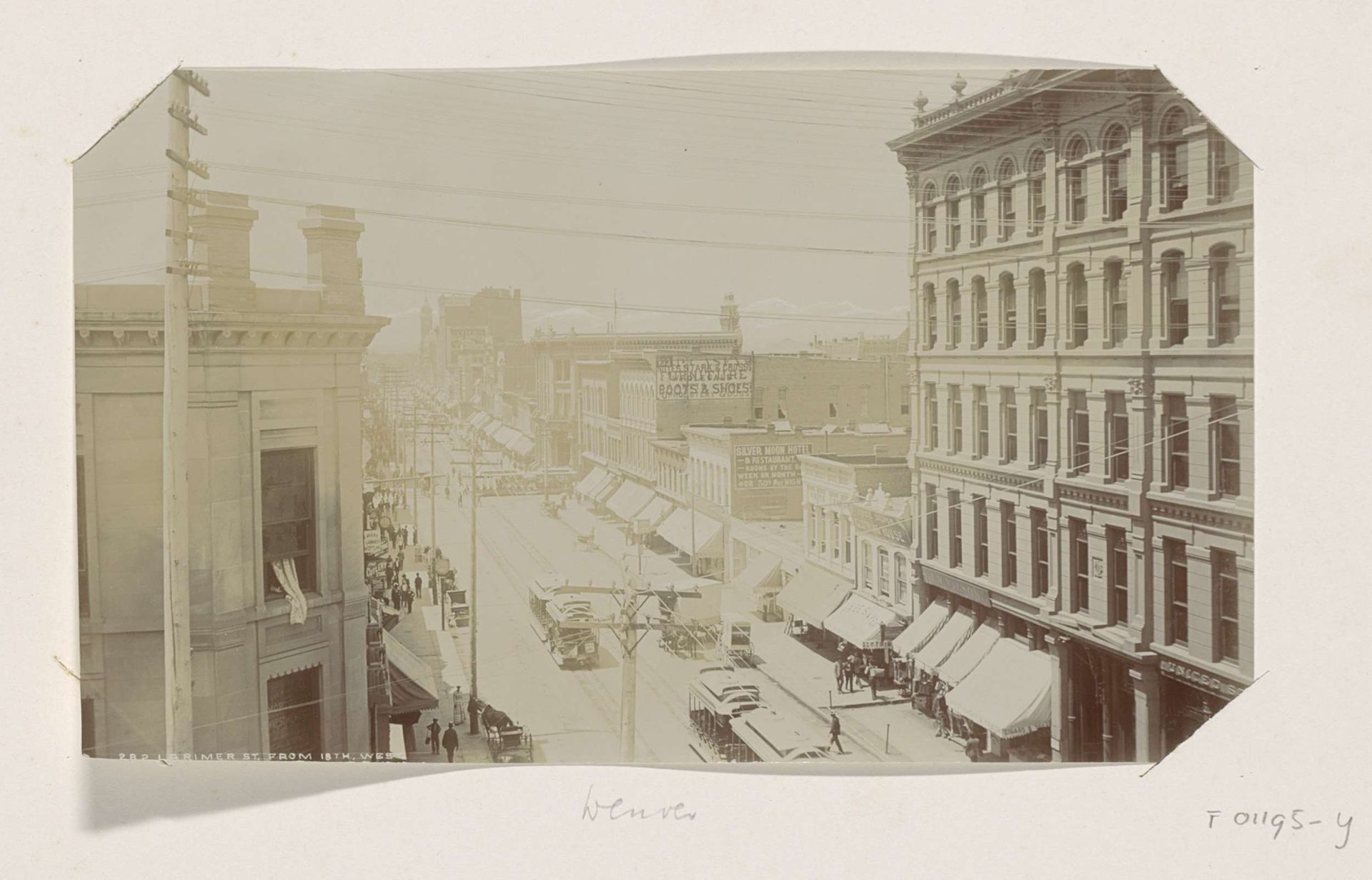 Gezicht op Larimer Street in Denver by William Henry Jackson
