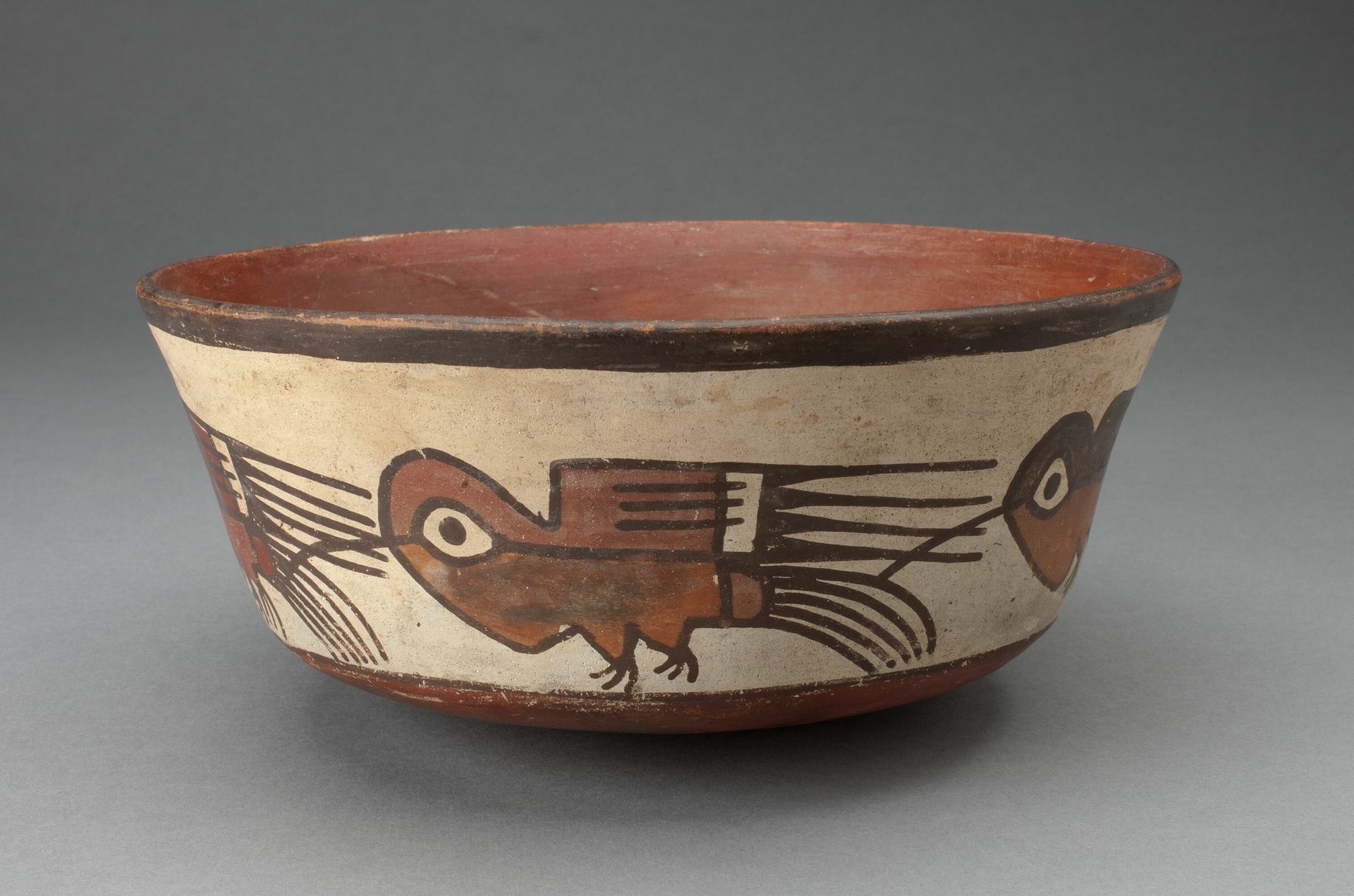 Bowl Depicting a Row of Hummingbirds by Nazca