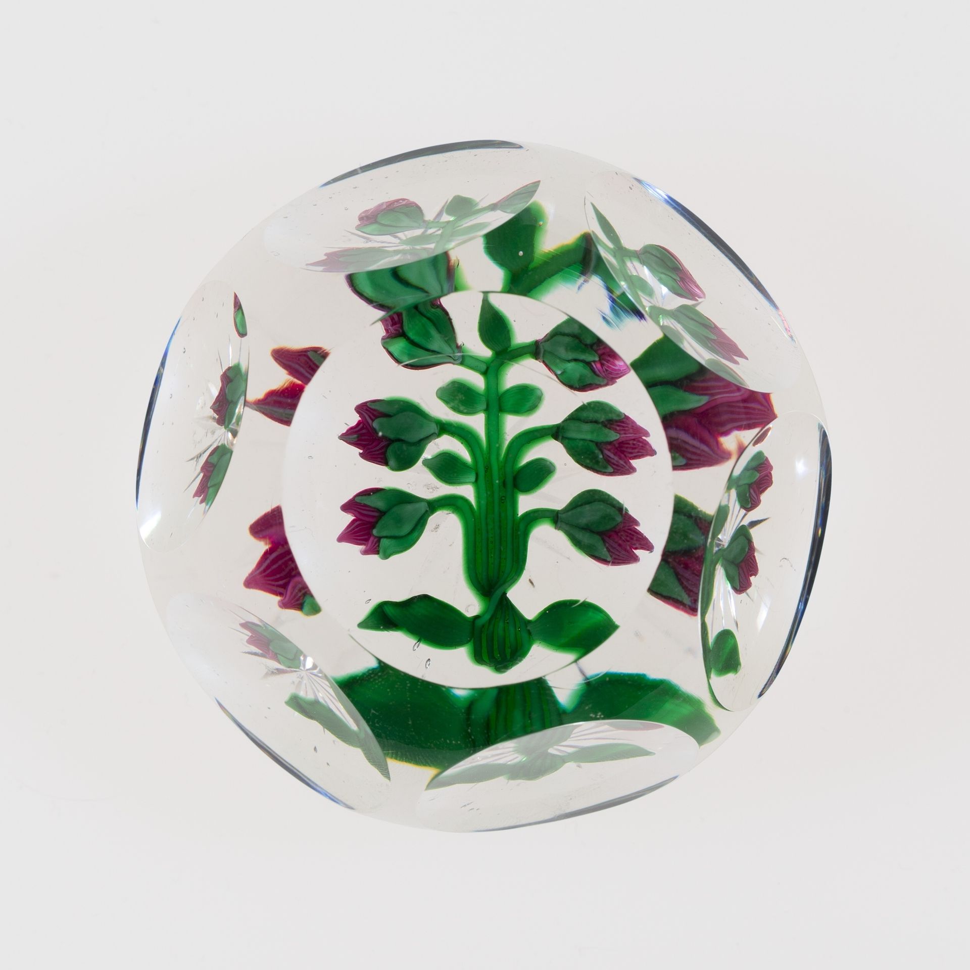 Paperweight by Baccarat Glassworks