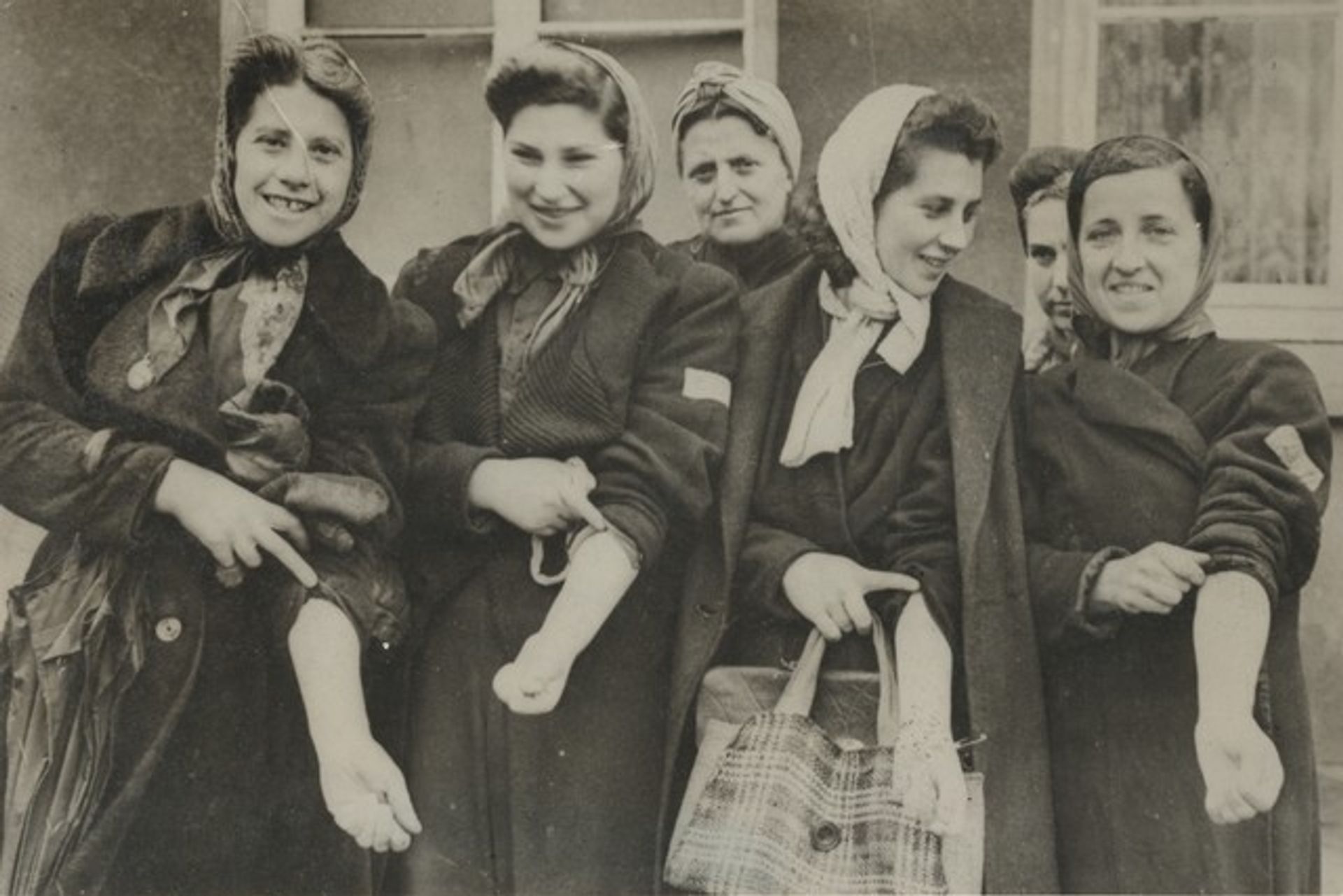 First Jewish Slave Girls Camp Liberated by Fred Ramage