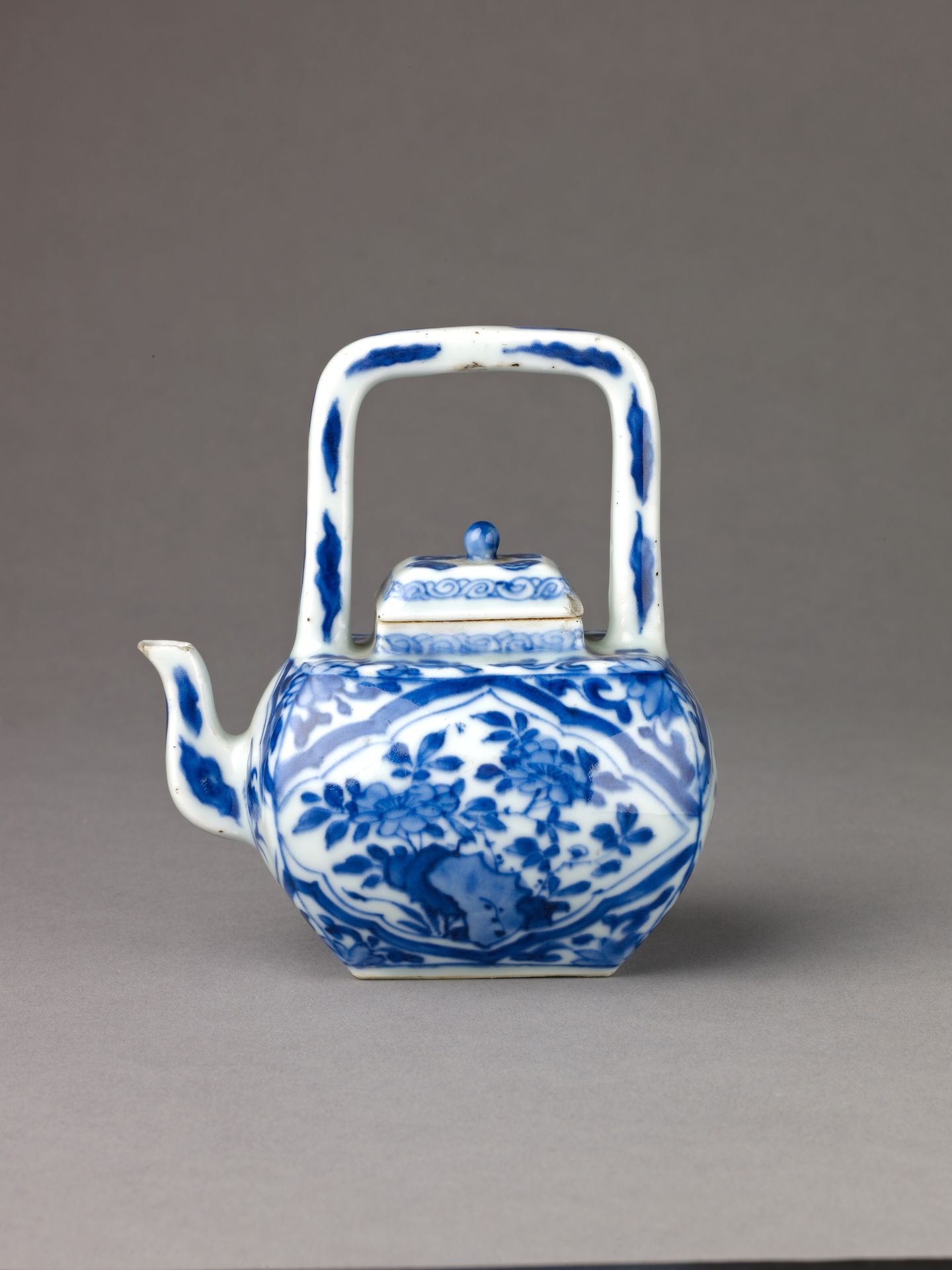 Small covered wine pot or teapot by Chinese