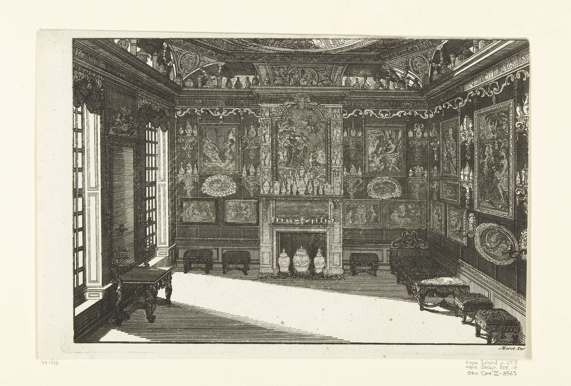 Kabinet met schilderijen en Chinees porselein by Anonymous