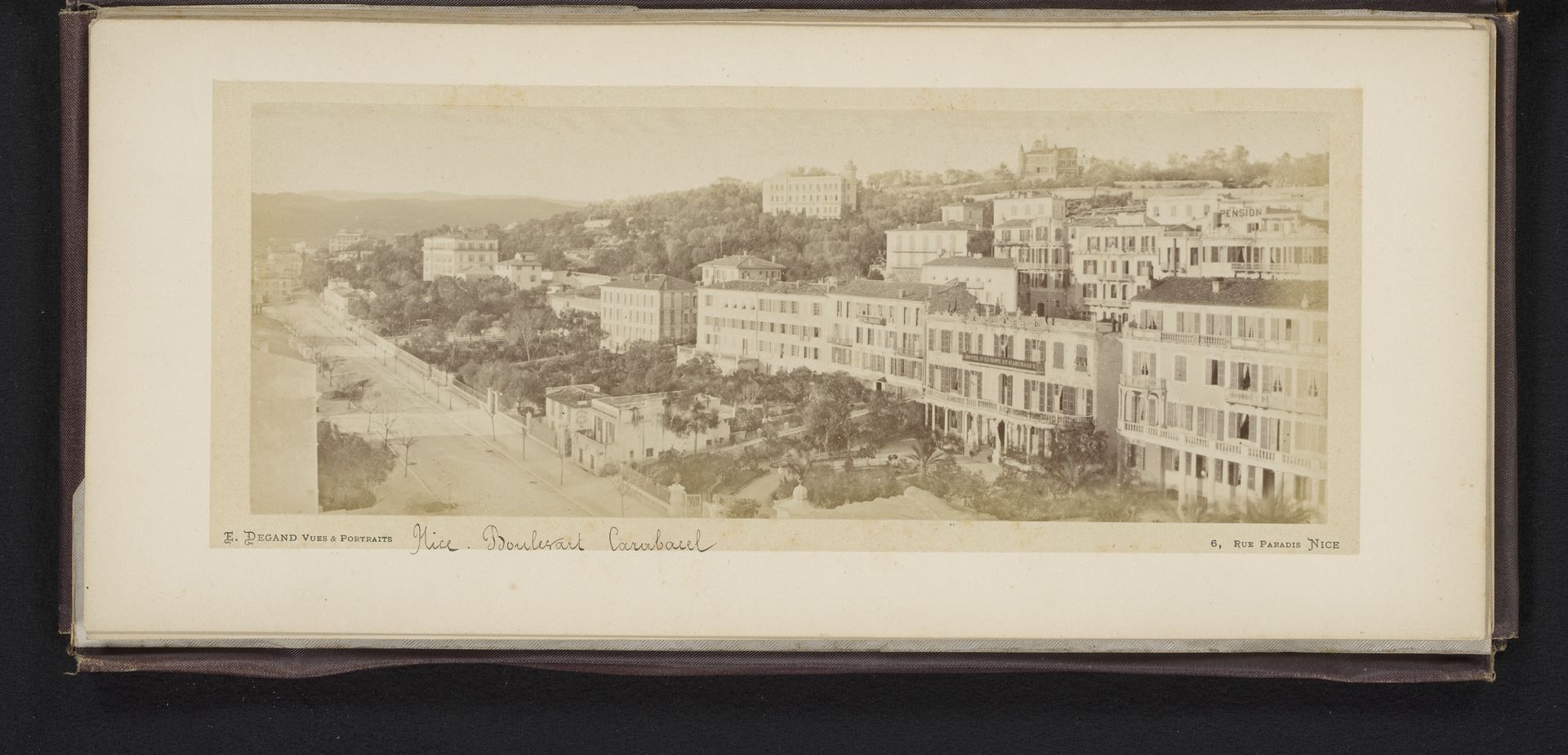 Gezicht op boulevard Carabacel te Nice by Eugène Degand