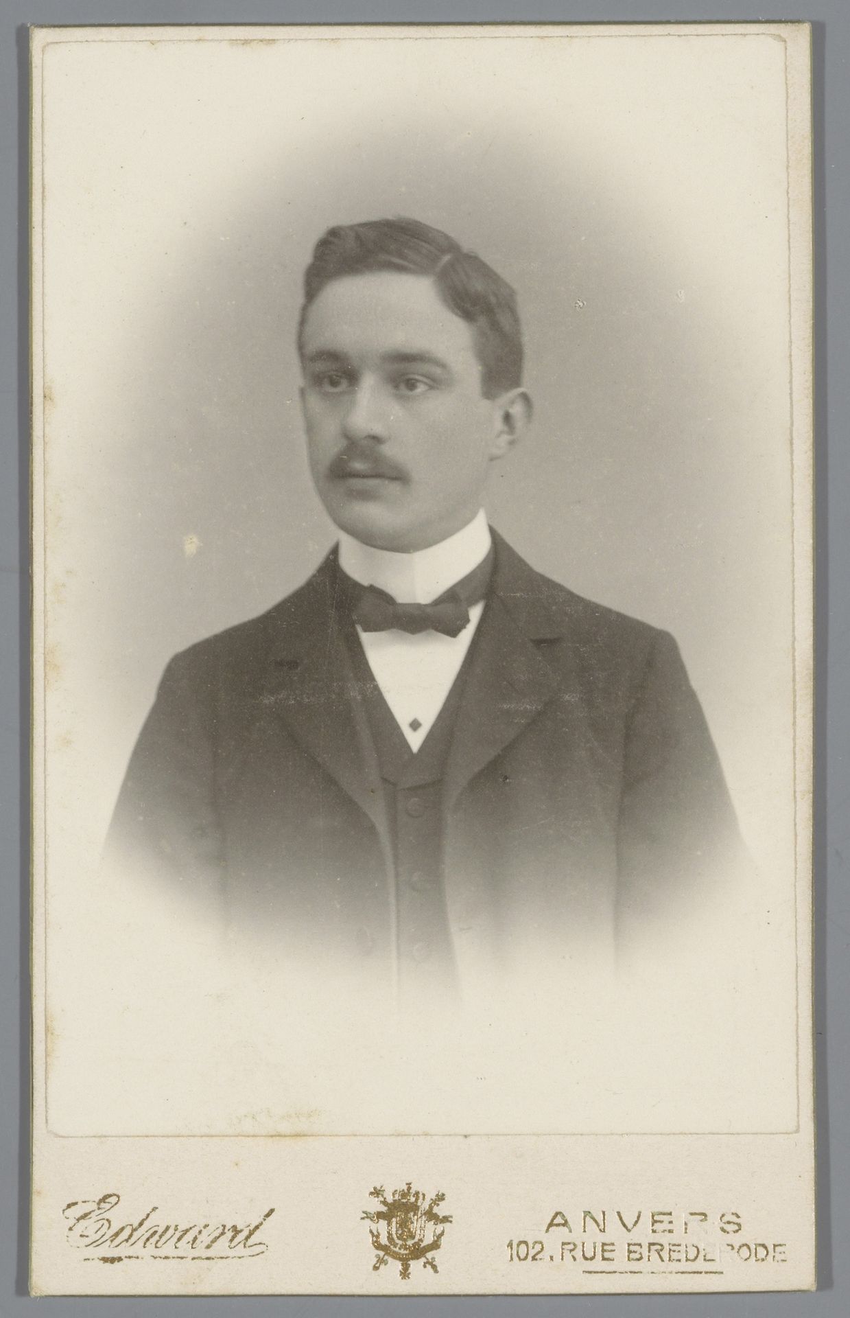 Portret van een onbekende man by Edward van Boghout