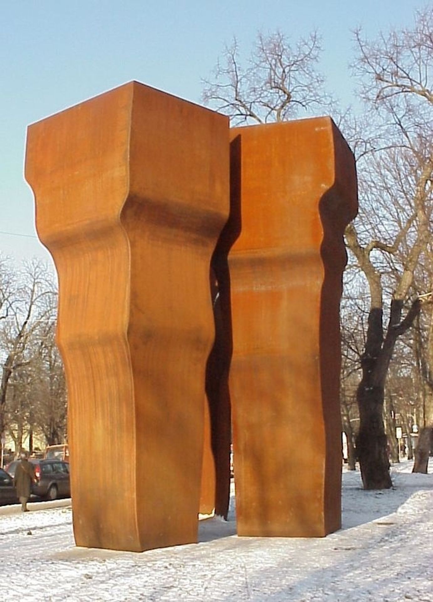 Buscando la luz by Eduardo Chillida