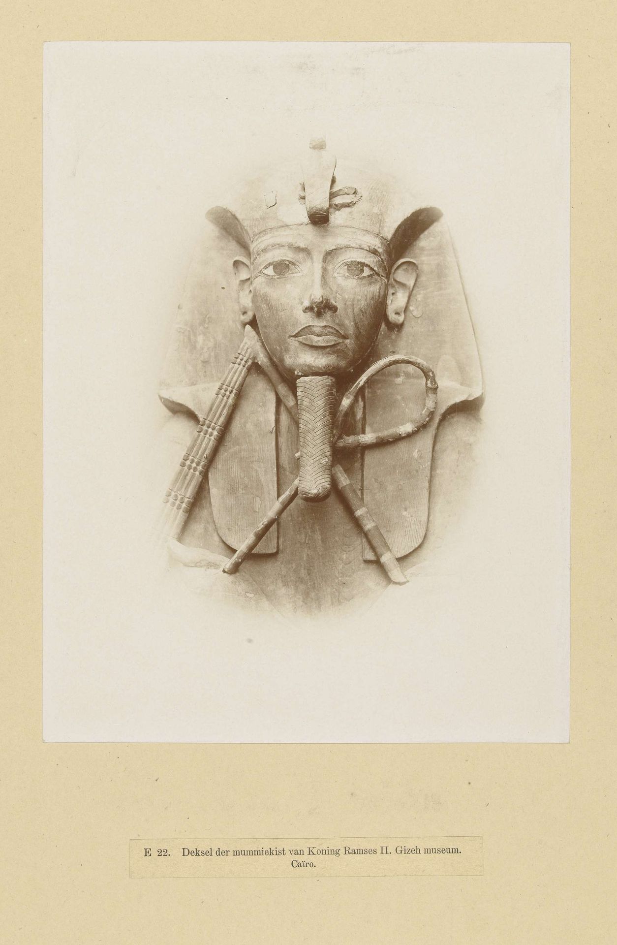 Deksel van de sarcofaag van farao Ramses II by Anonymous