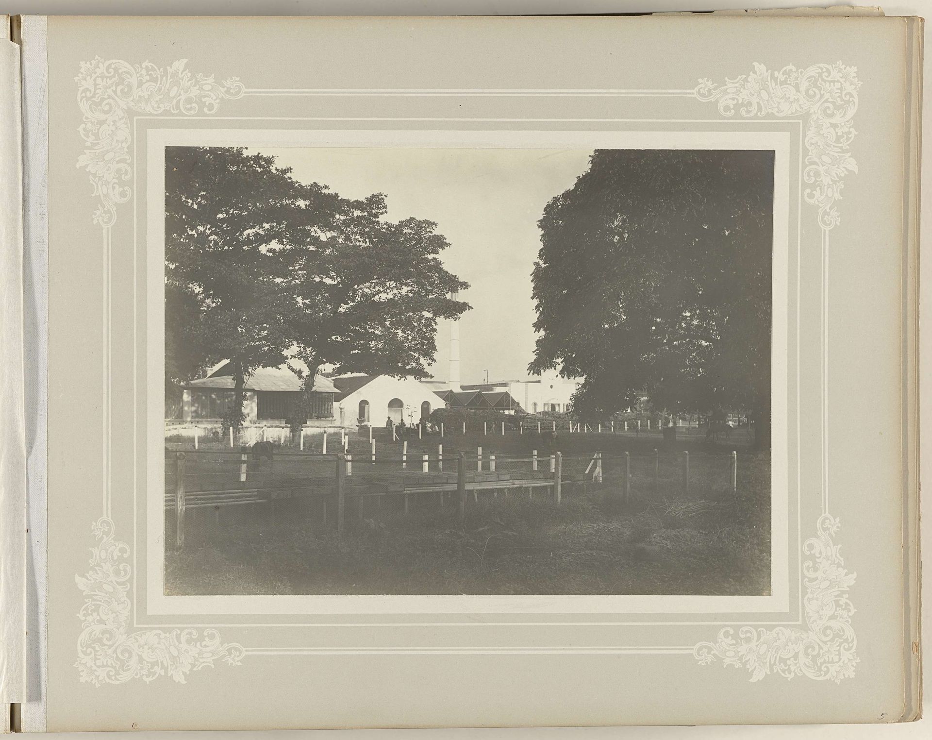 Terrein van de suikerfabriek by Otto Hisgen