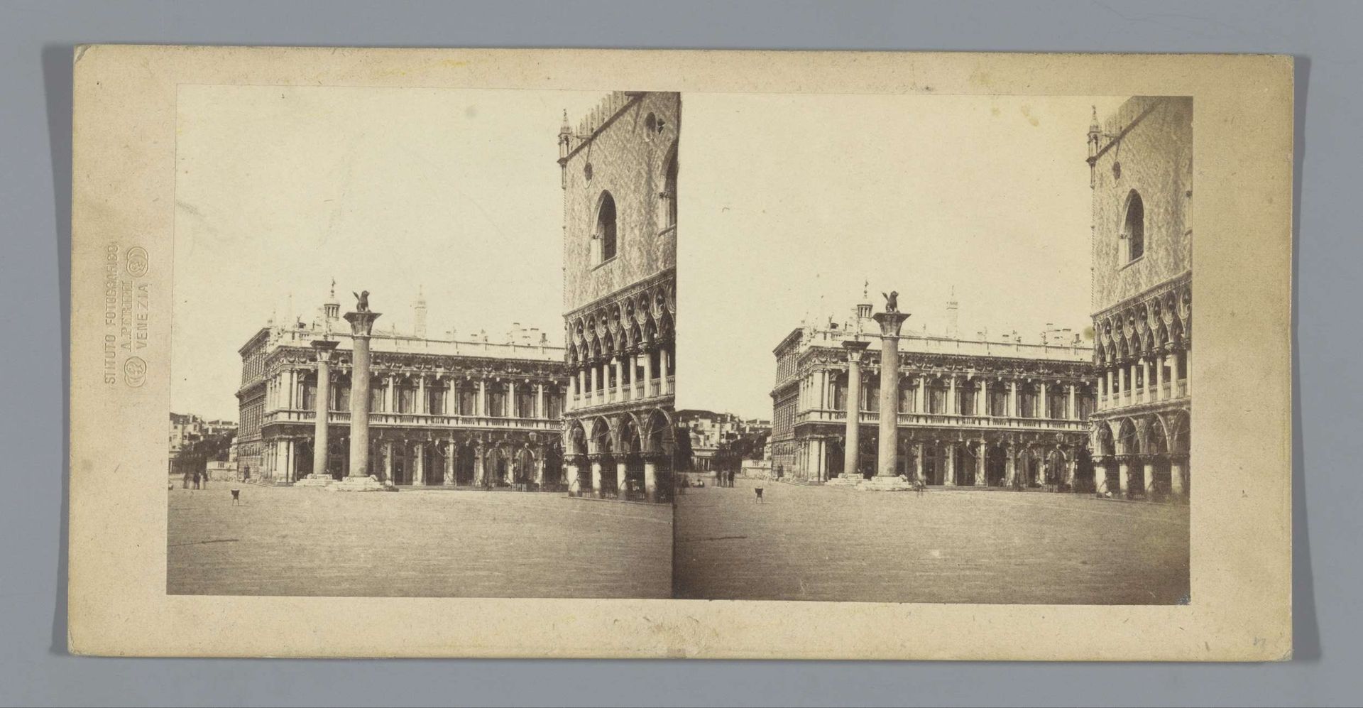 Gezicht op het San Marcoplein te Venetië by Antonio Perini