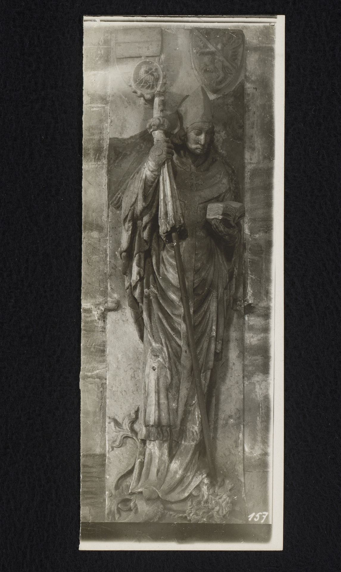 Beeld van Friedrich II von Truhendingen in de dom van Bamberg by Anonymous
