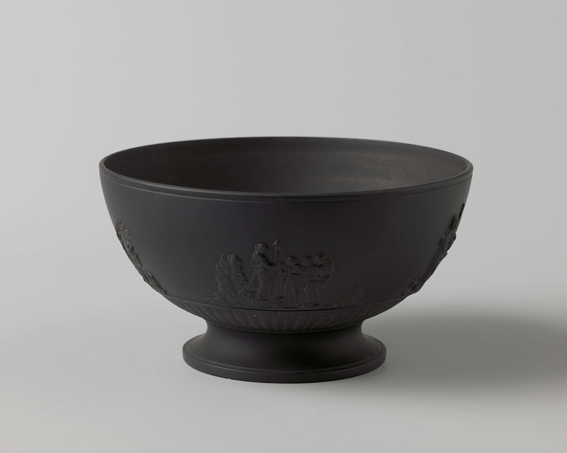 Spoelkom van aardewerk, E.J. Birch Black Basalt by Edmund John Birch