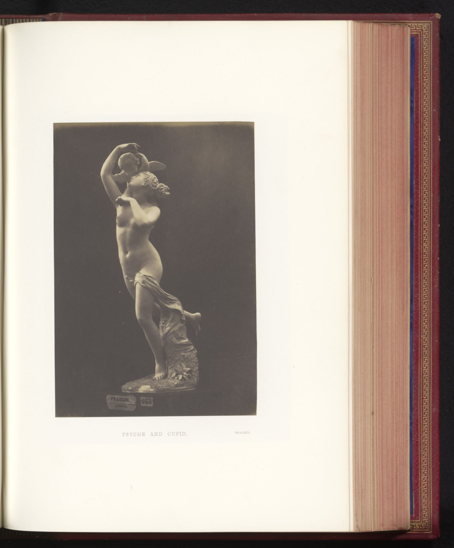 Sculptuur van Psyche en Amor door Charles Auguste Fraikin, tentoongesteld op de Great Exhibition of the Works of Industry of All Nations van 1851 in Londen by Anonymous