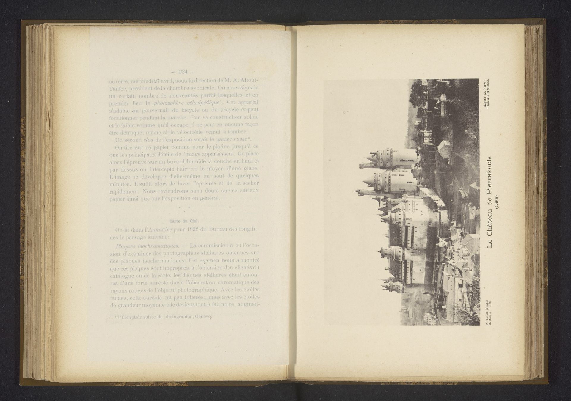Gezicht op het Kasteel van Pierrefonds by Ls. Sorret
