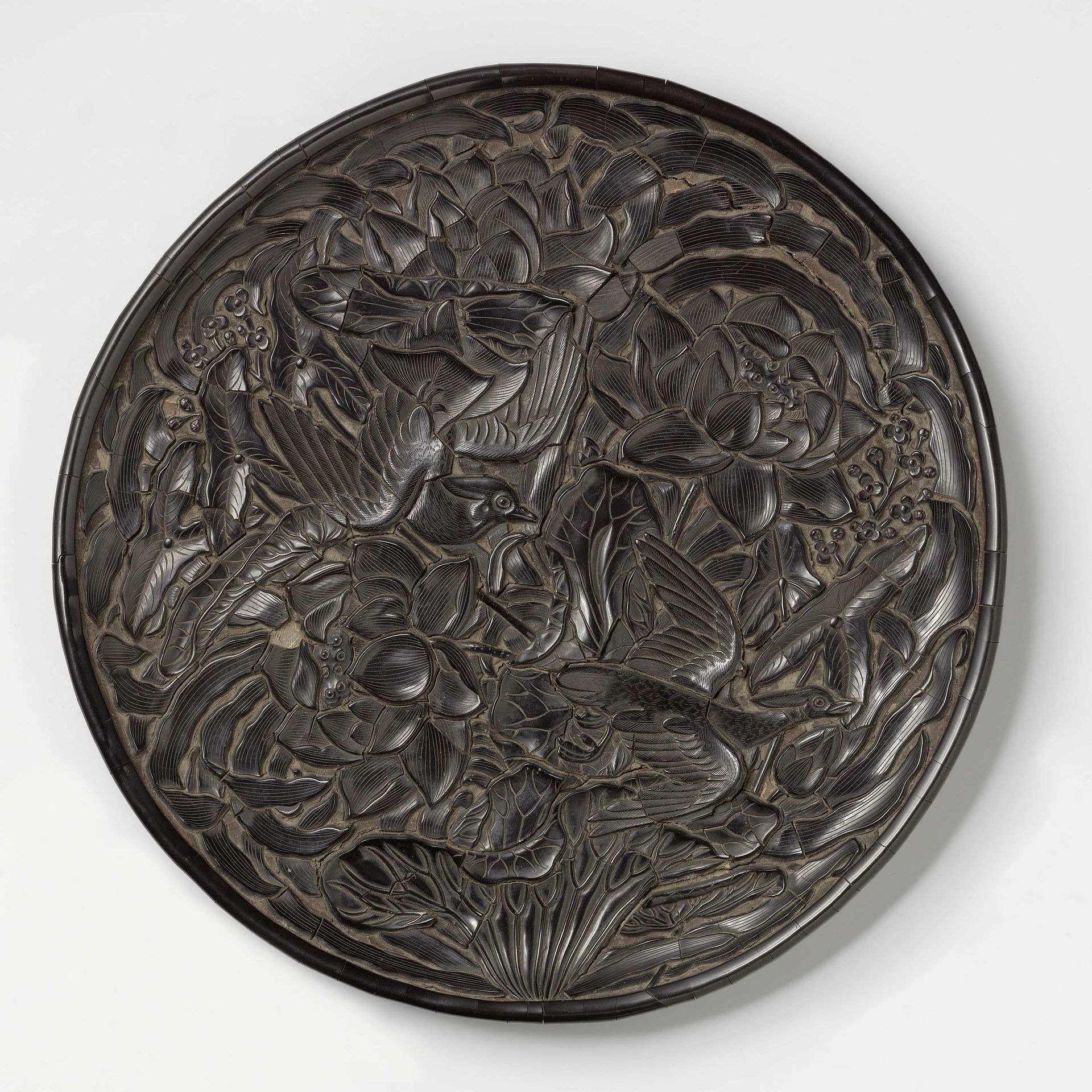 Dish by Zhang Cheng