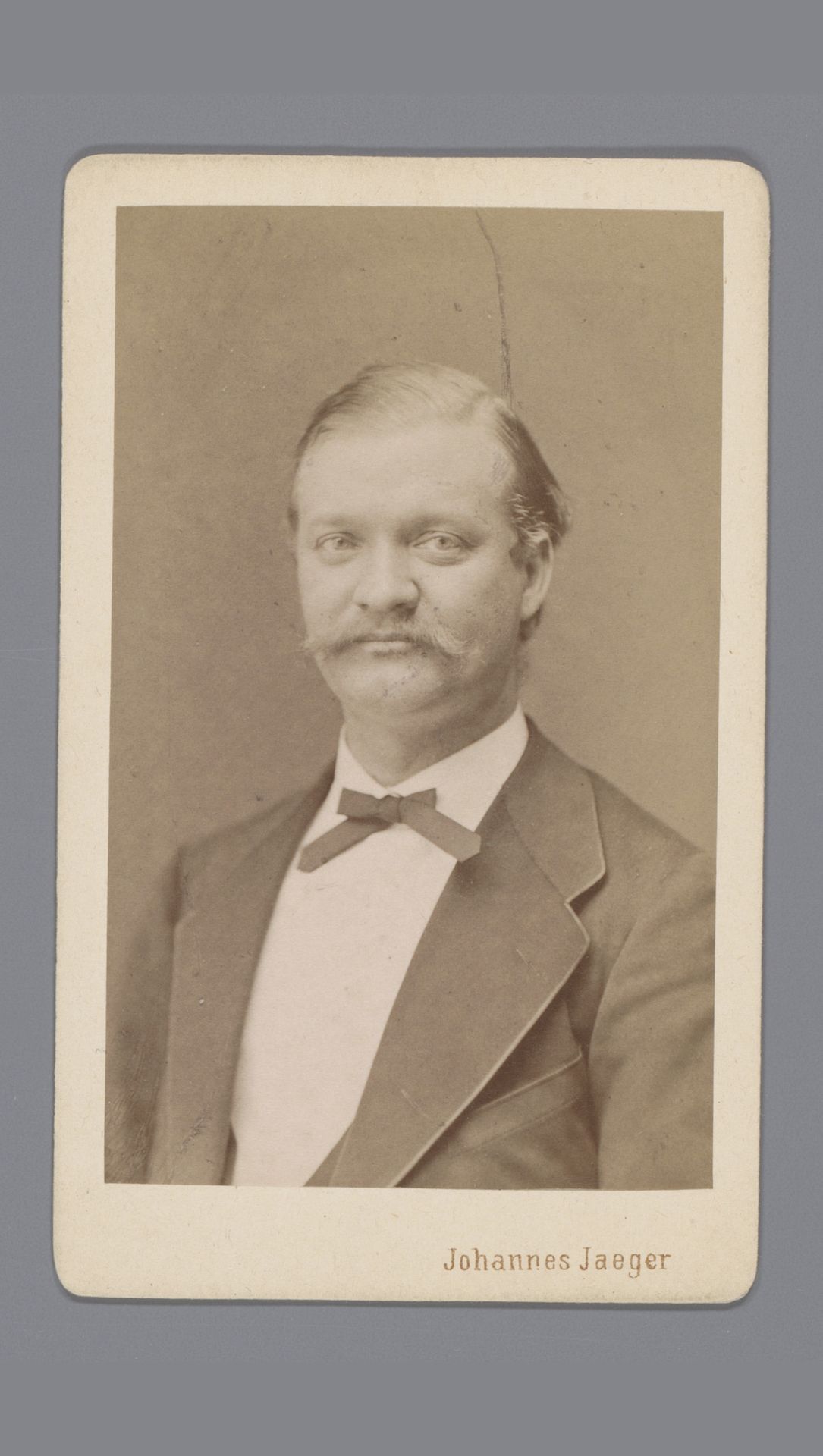 Portret van een onbekende man by Johannes Jaeger