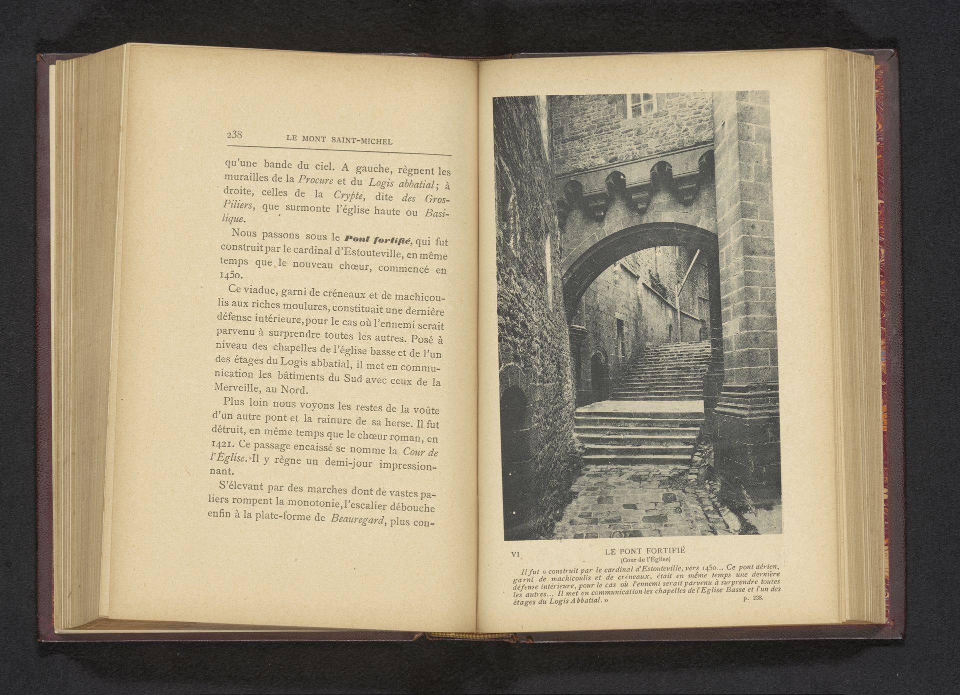 Gezicht op de trappen van de abdij te Mont Saint-Michel by Ernest Goethals