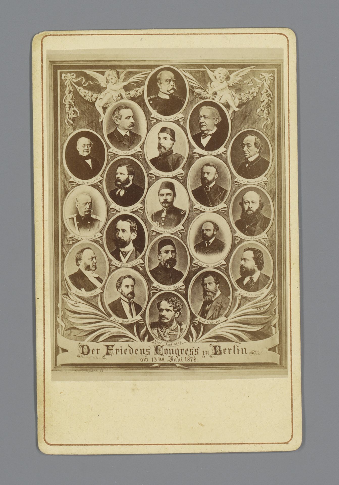 Collage van miniatuurportretten van deelnemers aan het Congres van Berlijn in 1878 by Anonymous