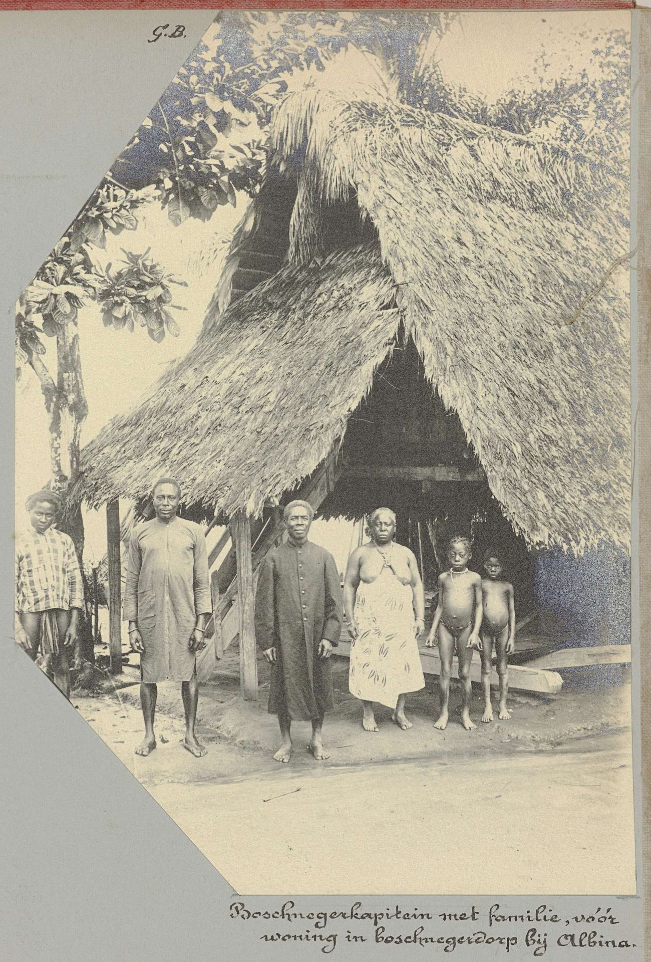 Marronkapitein met familie by Gomez Burke