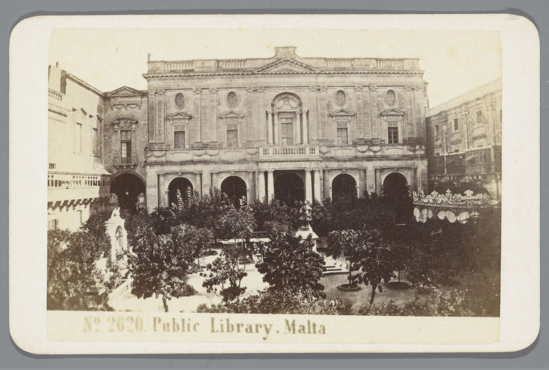 Bibliotheek van Malta, Valletta by Giorgio Sommer