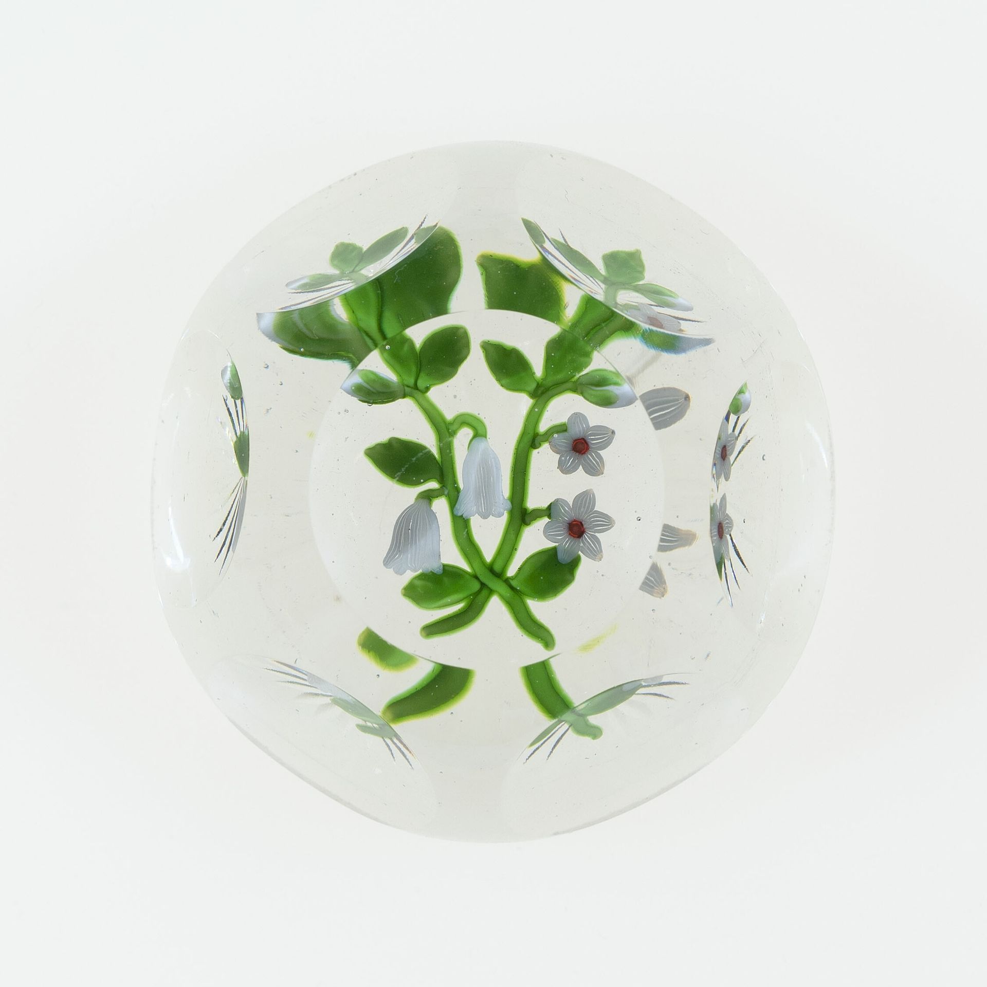 Paperweight by Baccarat Glassworks