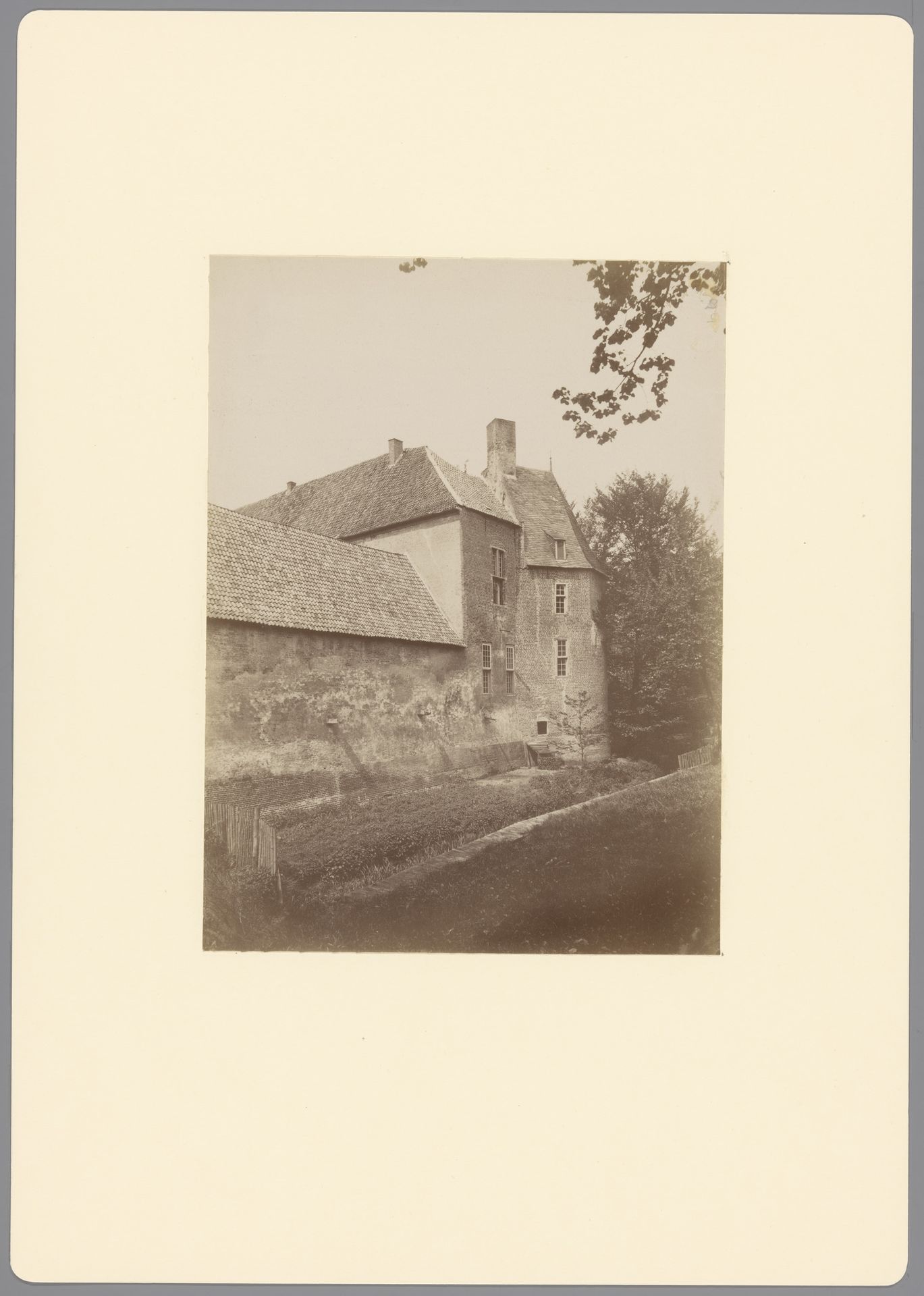 Gedeelte van het Huis Bergh te 's Heerenberg by anoniem (Monumentenzorg)