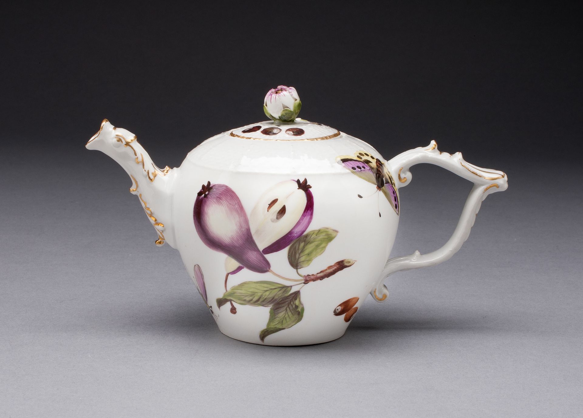 Teapot by Meissen Porcelain Manufactory