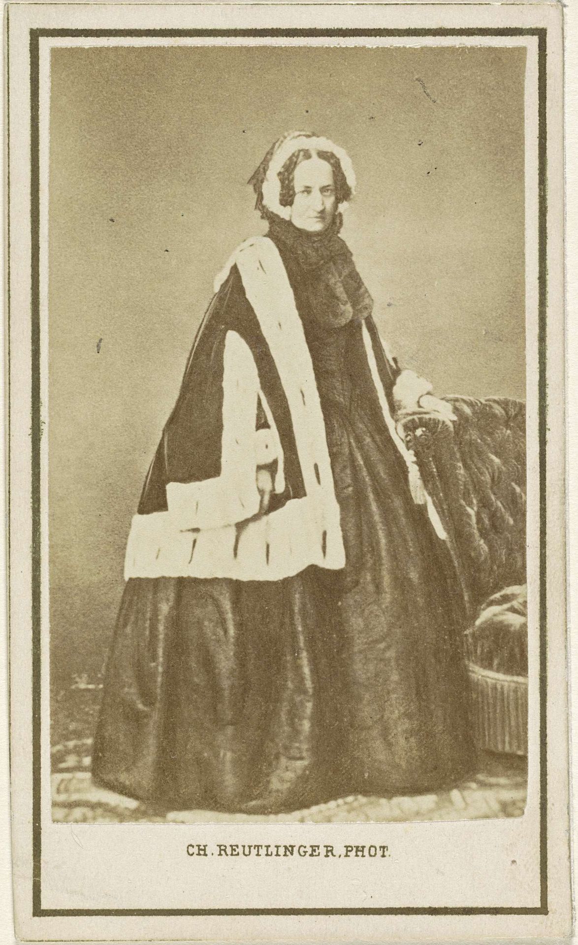 Portret van Henriëtte d'Oultremont de Wégimont by Charles Reutlinger