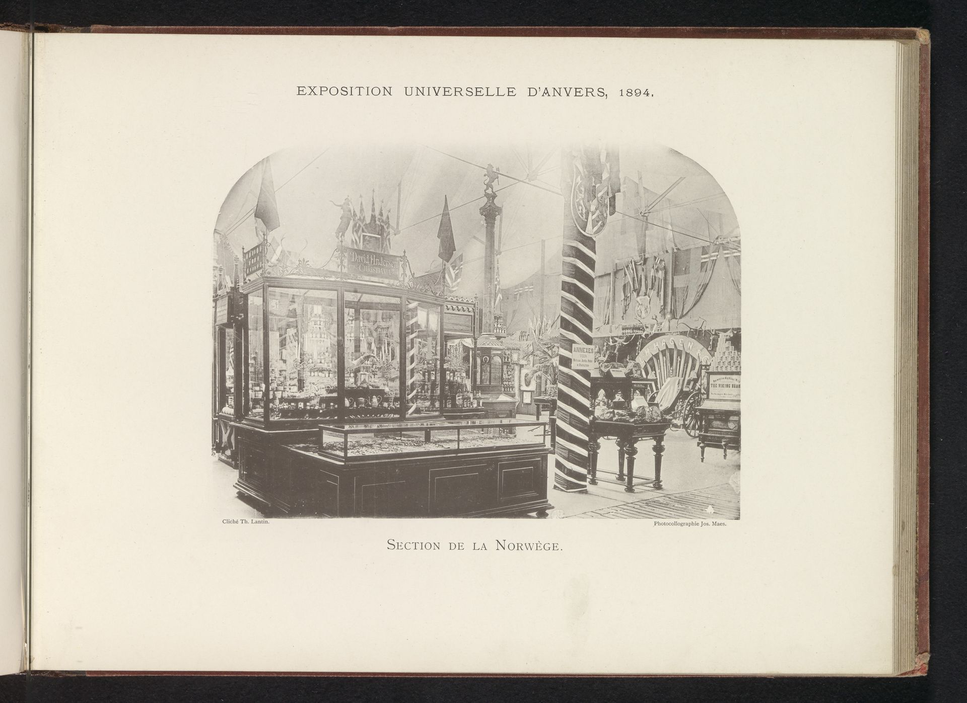Expositie van Noorse objecten tijdens de wereldtentoonstelling te Antwerpen by Th. Lantin