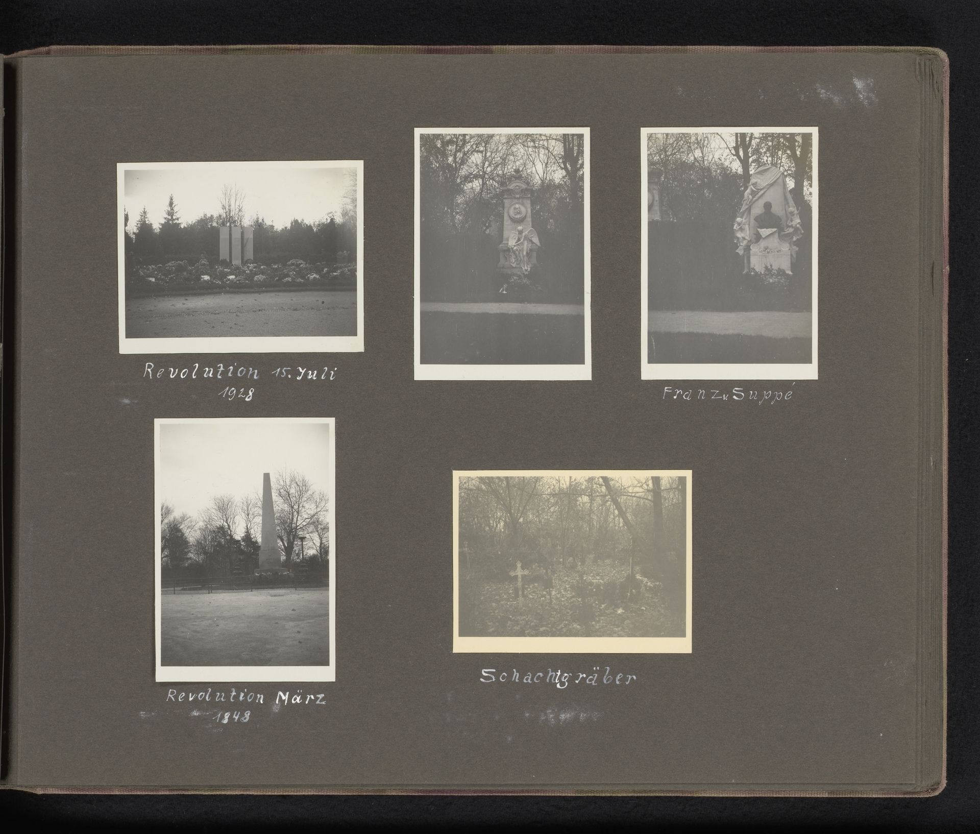 Zentralfriedhof in Wenen by Berti Hoppe
