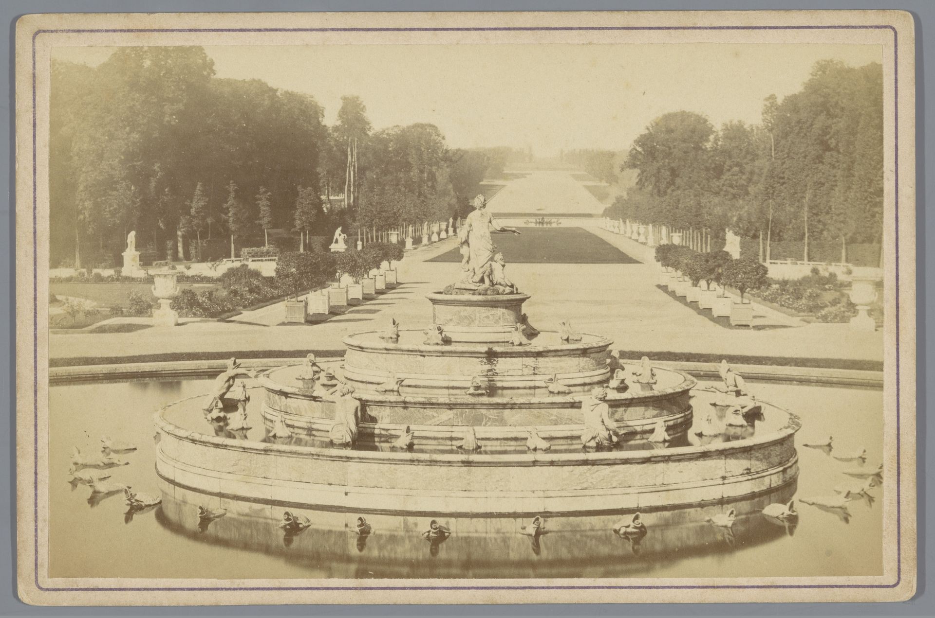 Latonavijver in de Tuin van Versailles by Compagnie Photographique Debitte & Hervé