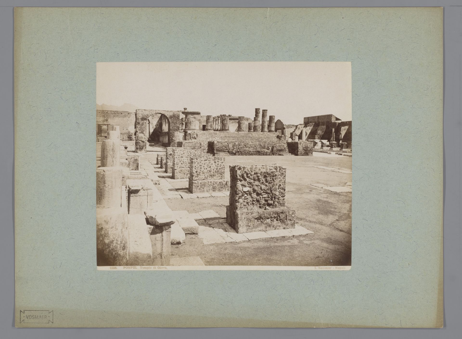 Ruïne van de Tempel van Jupiter te Pompeï by Giorgio Sommer