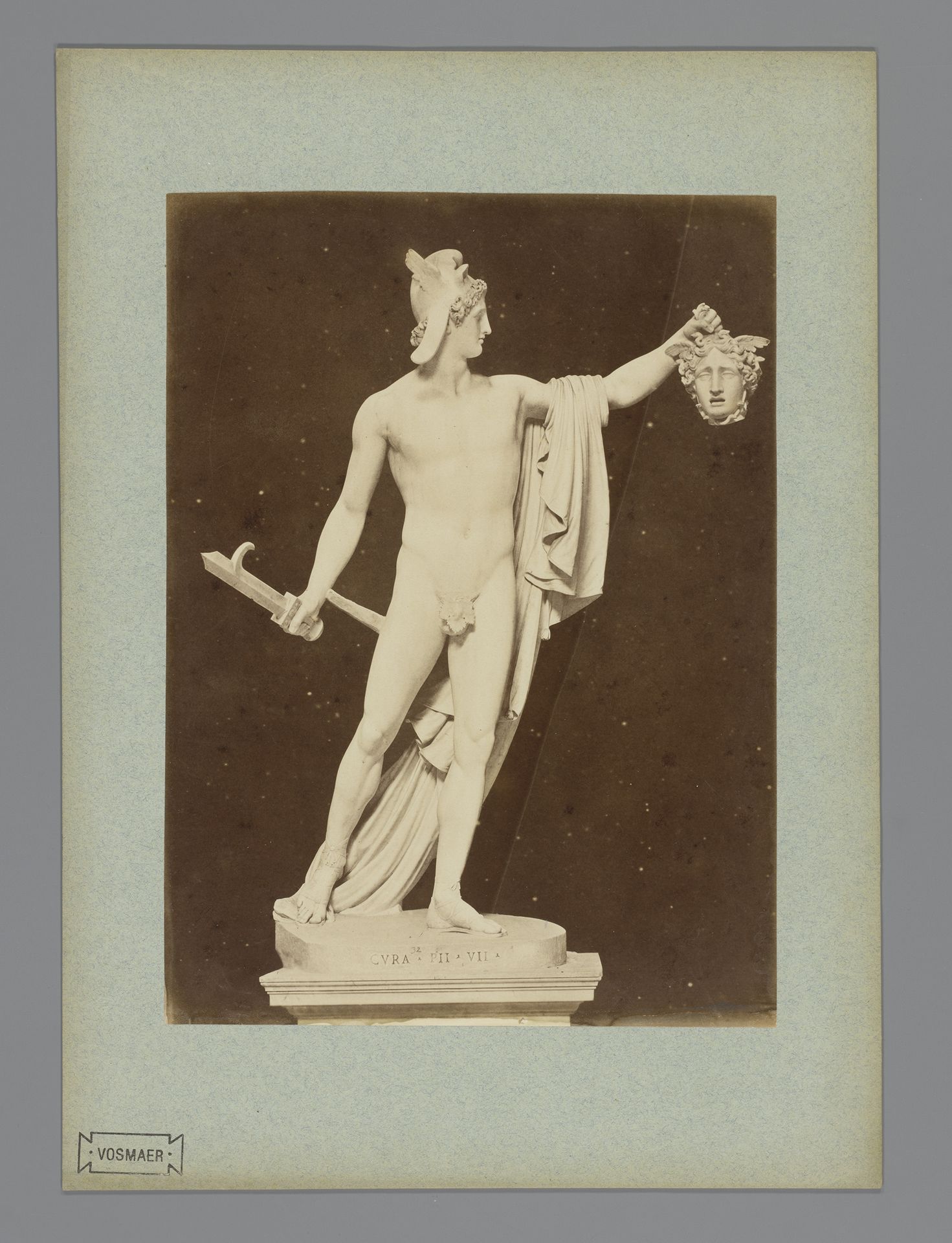 Sculptuur van Perseus met het hoofd van Medusa in de Vaticaanse Musea te Vaticaanstad, Italië by Anonymous