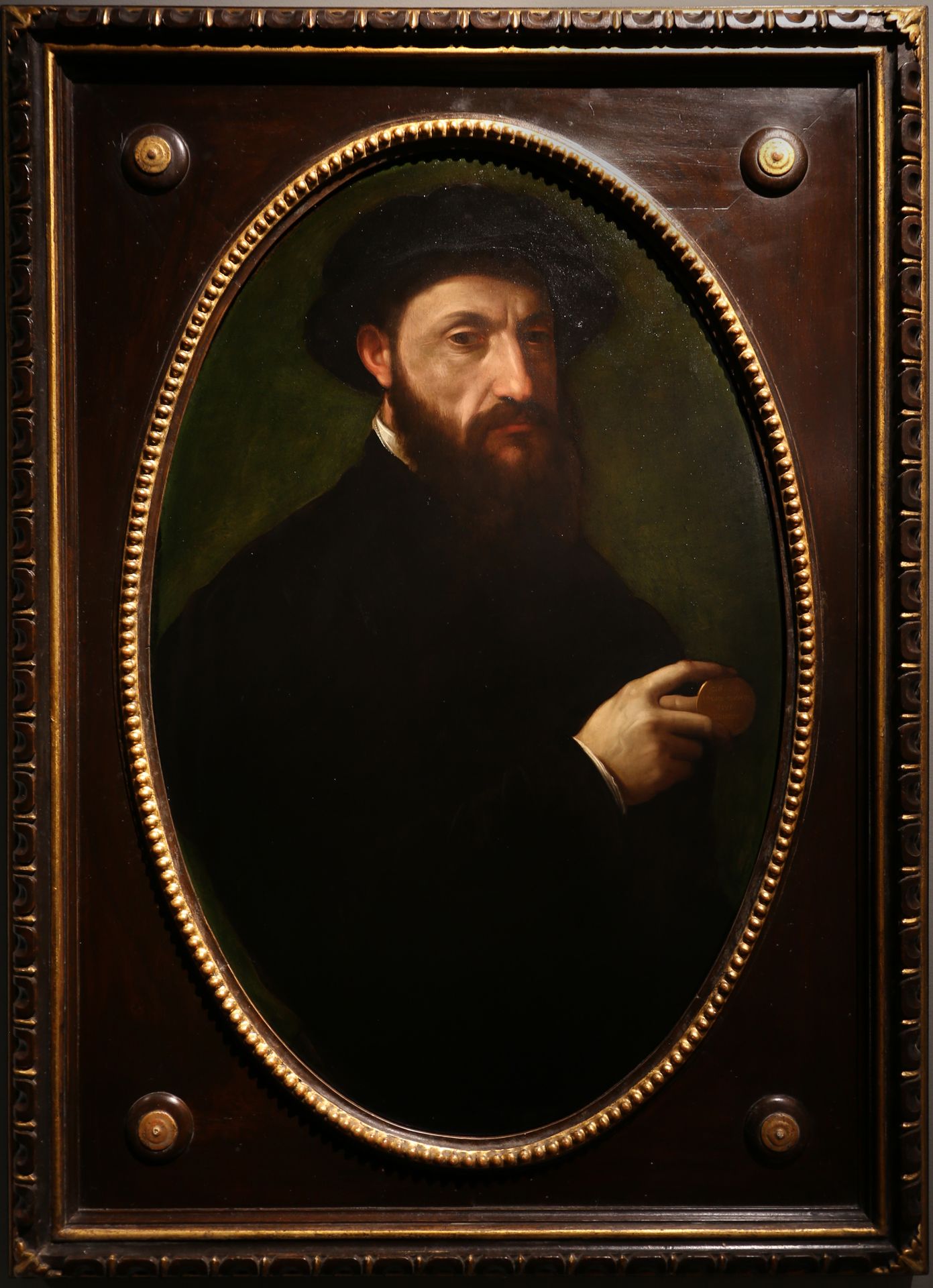 Portrait of gentleman with medal by Francesco de' Rossi (Francesco Salviati), "Cecchino"